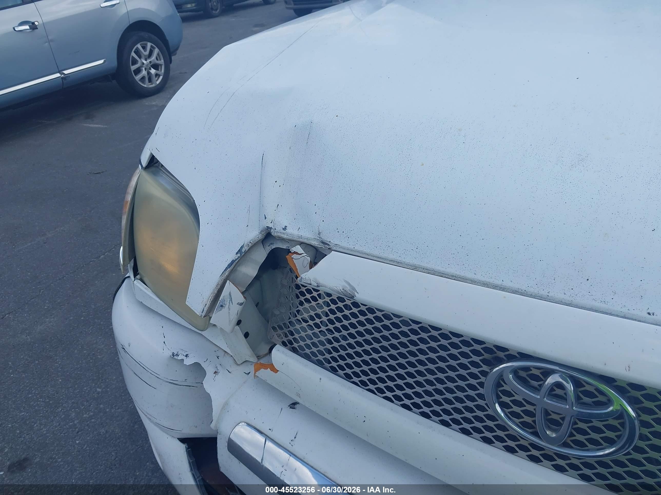 2006 Toyota Tundra Sr5 V8 White vin: 5TBET34186S535044