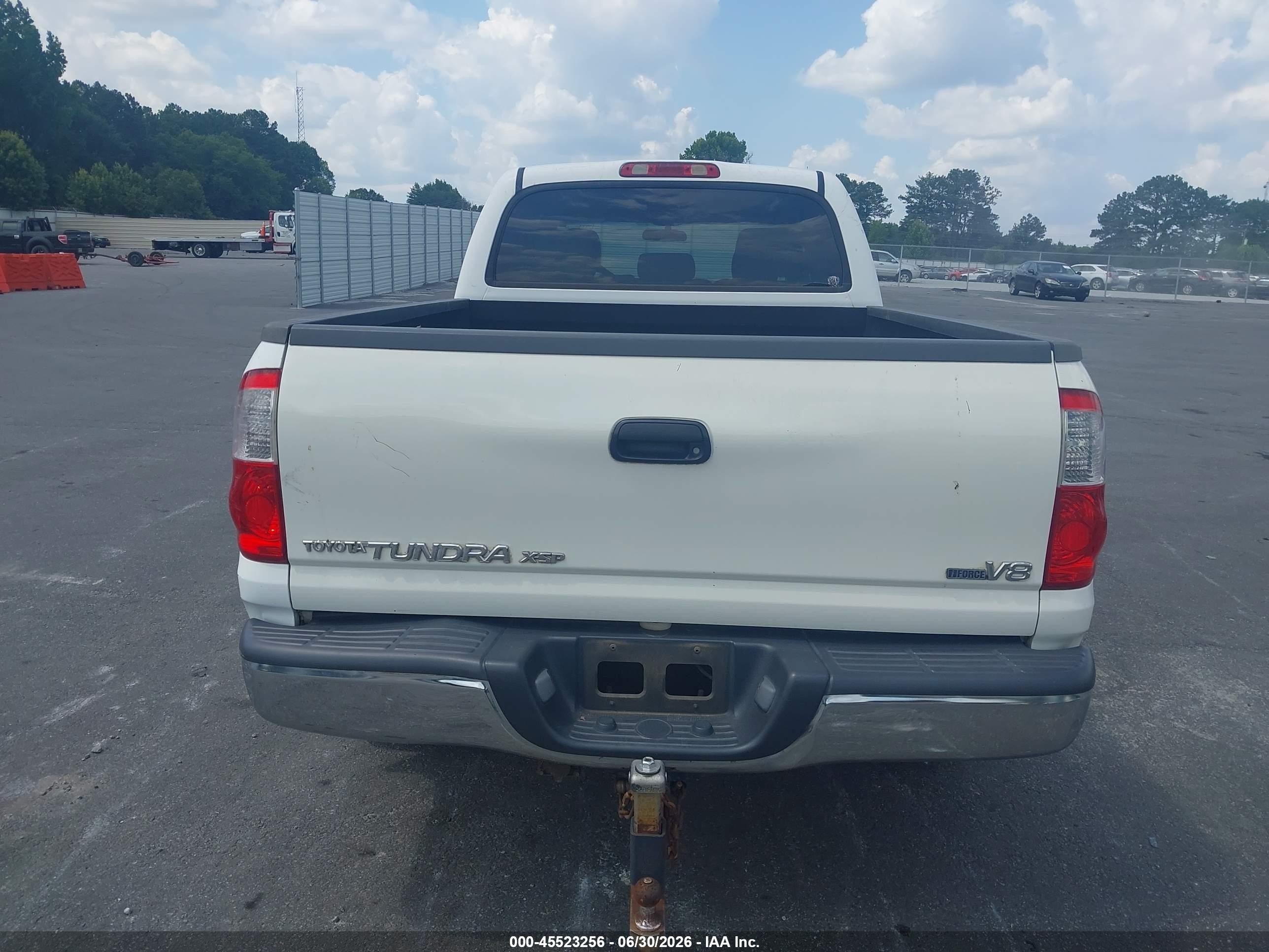 2006 Toyota Tundra Sr5 V8 White vin: 5TBET34186S535044