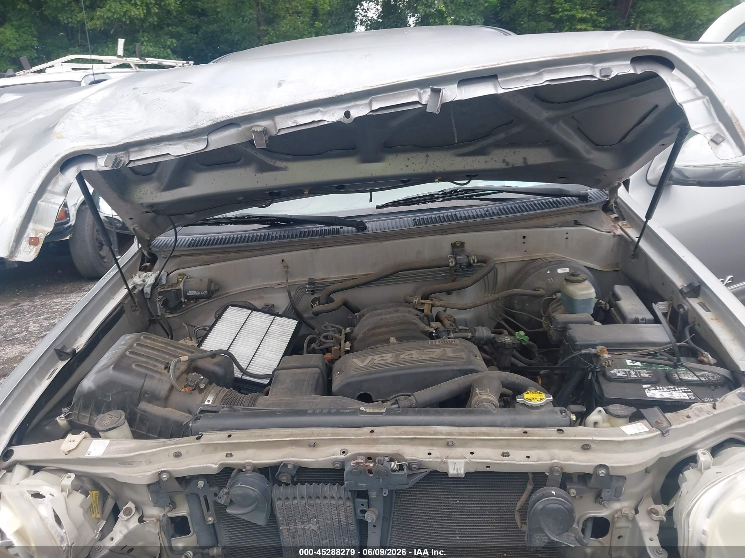 2005 Toyota Tundra Sr5 V8 Серый vin: 5TBET341X5S495533