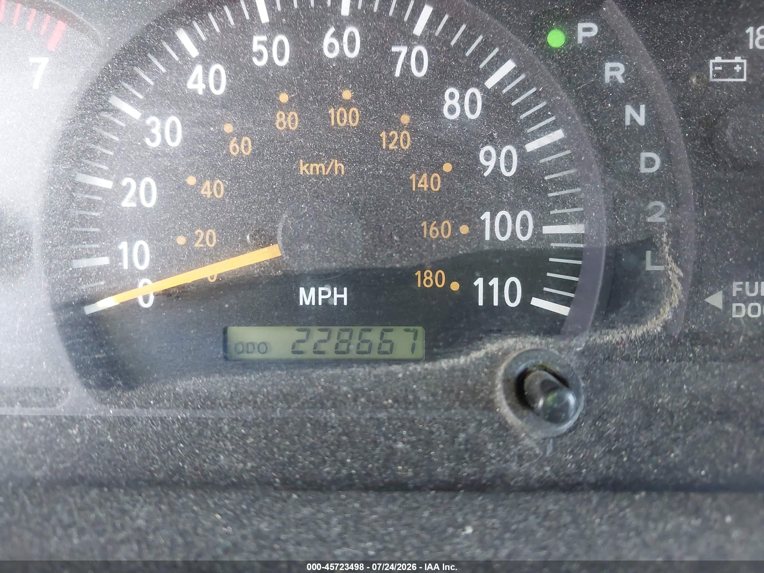 2004 Toyota Tundra Limited V8 Green vin: 5TBET38114S435973