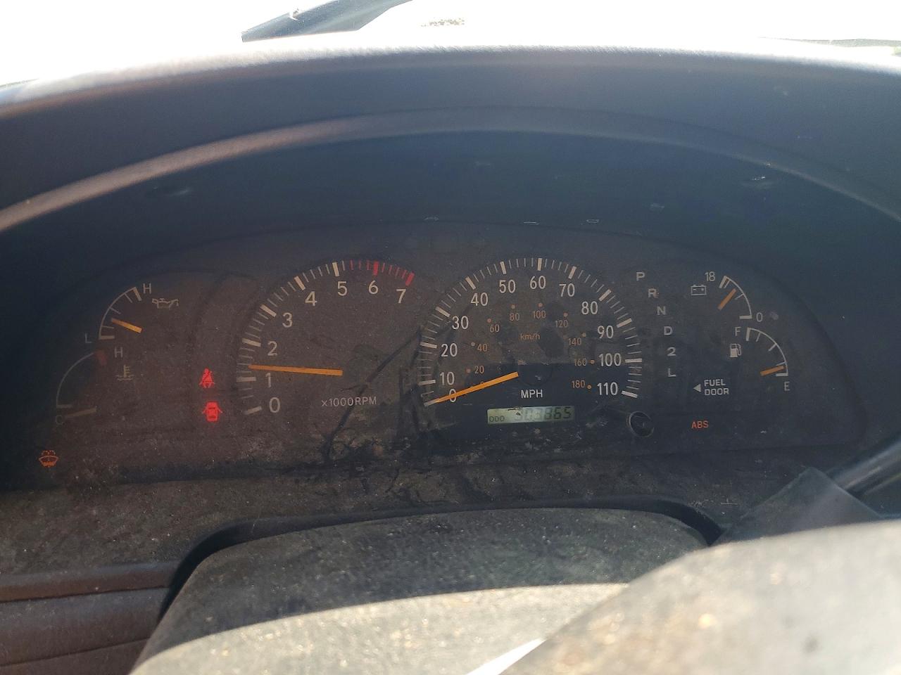 2004 Toyota Tundra Limited White vin: 5TBET38114S443913