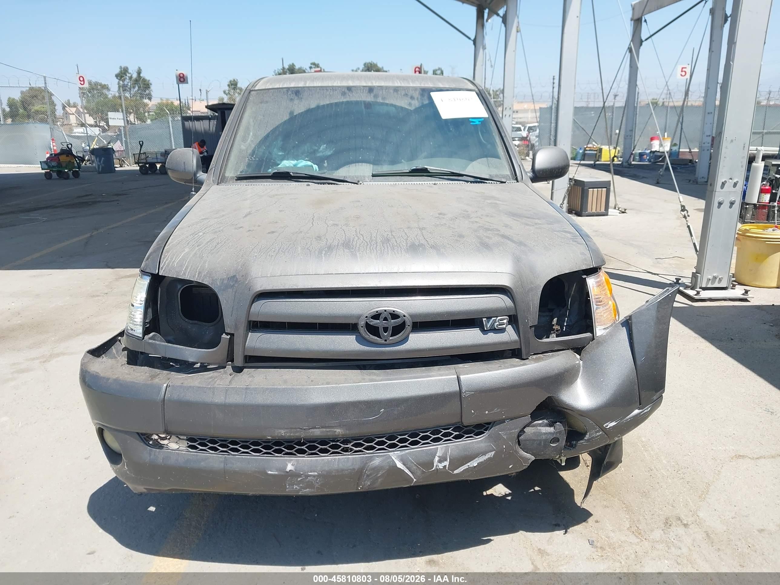 2004 Toyota Tundra Limited V8 Gray vin: 5TBET381X4S459883