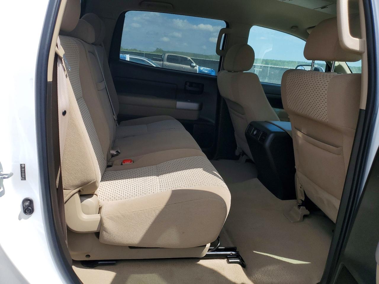 2008 Toyota Tundra Sr5 White vin: 5TBEV54108S481408