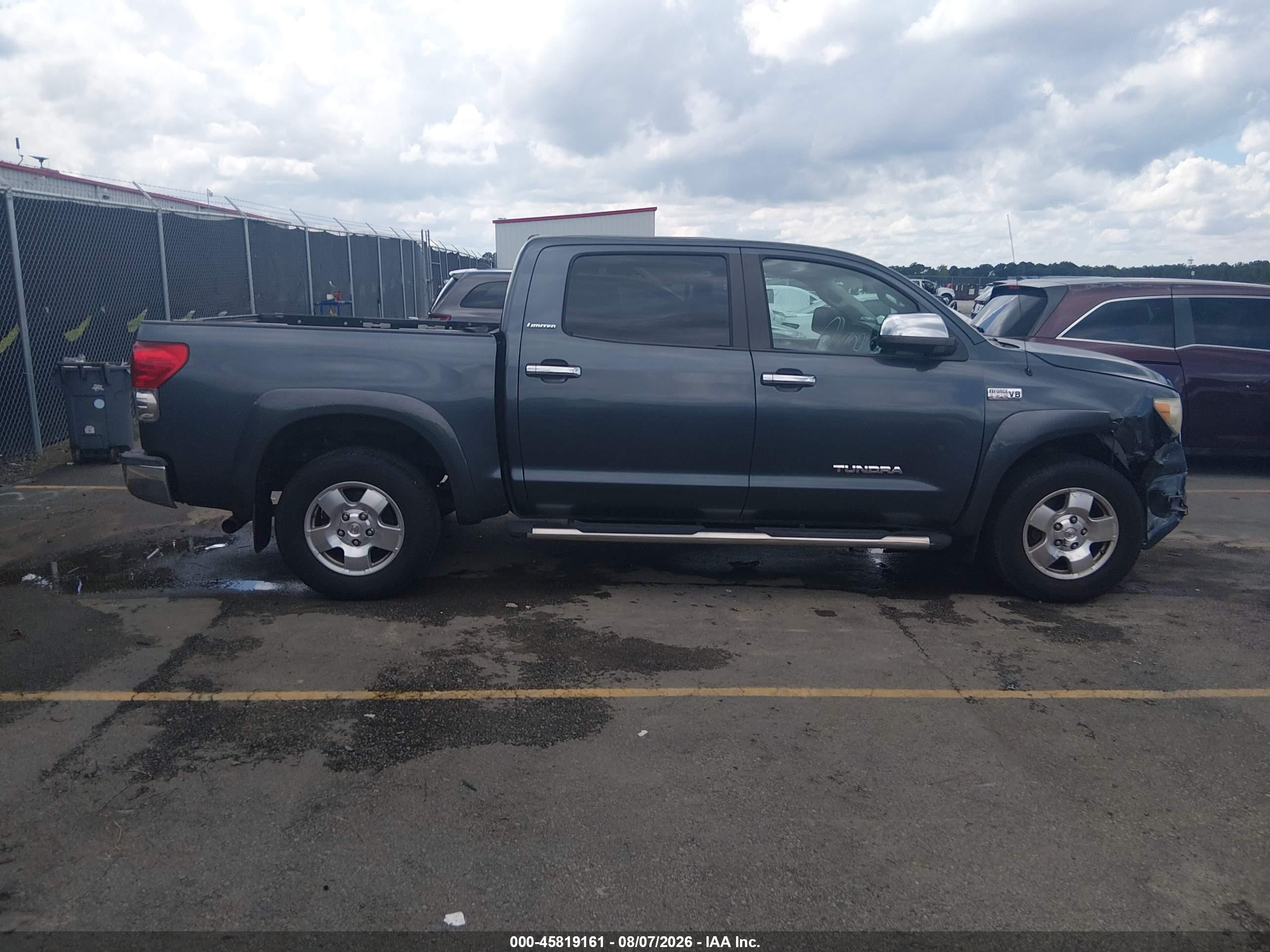 2008 Toyota Tundra Limited 5.7l V8 Серый vin: 5TBEV58158S481558