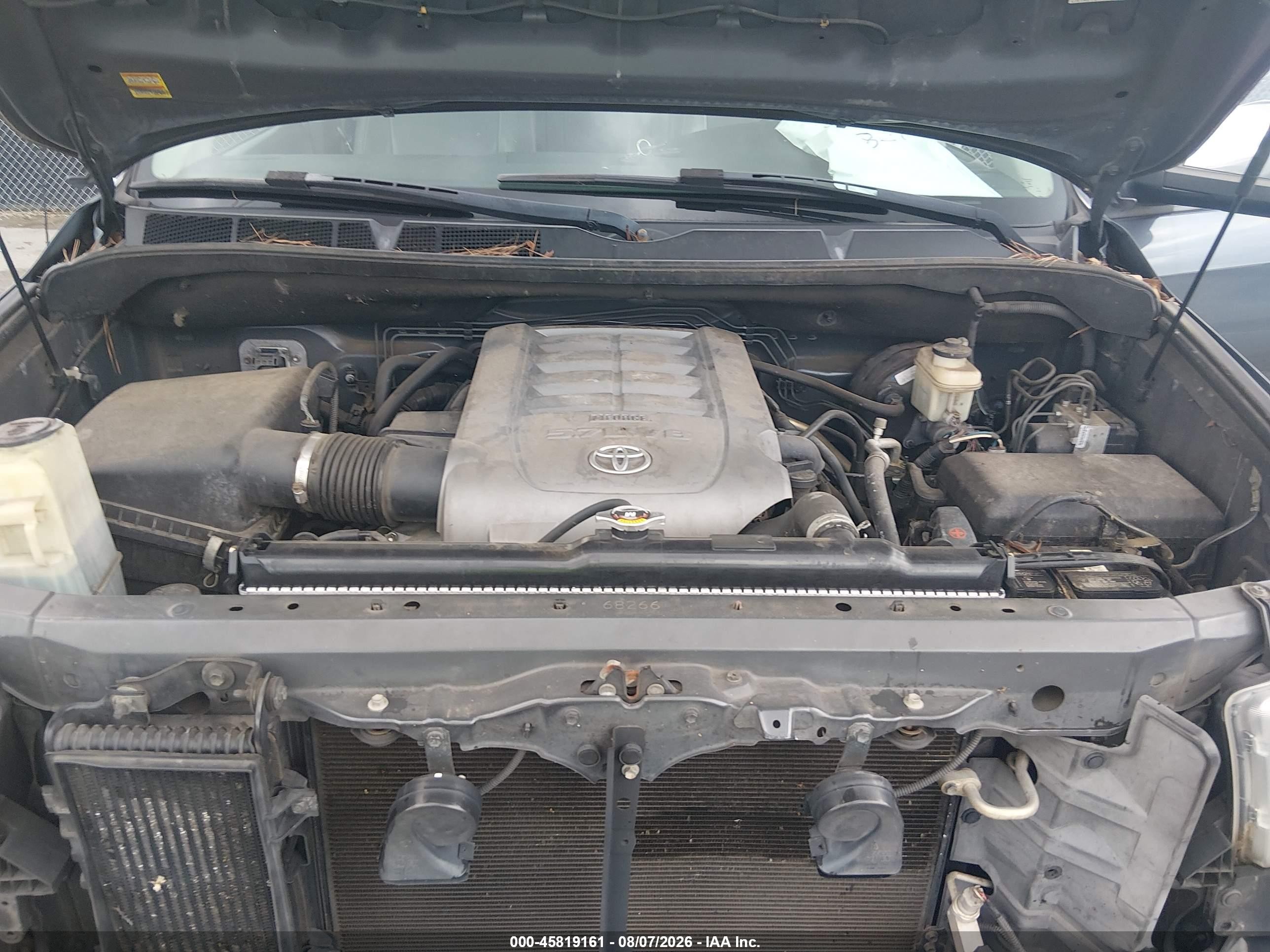 2008 Toyota Tundra Limited 5.7l V8 Серый vin: 5TBEV58158S481558