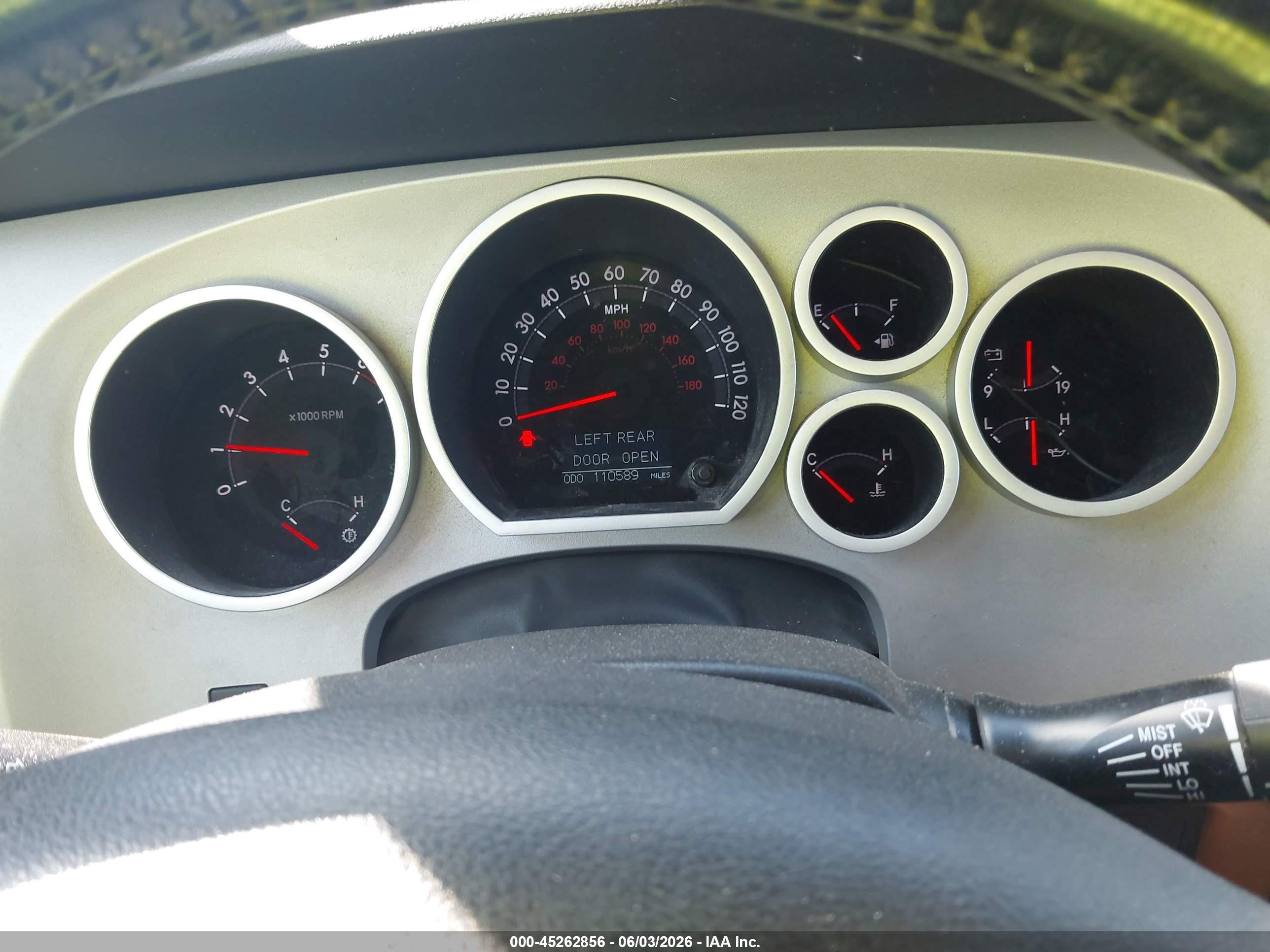 2007 Toyota Tundra Limited 5.7l V8 Silver vin: 5TBEV58177S465103