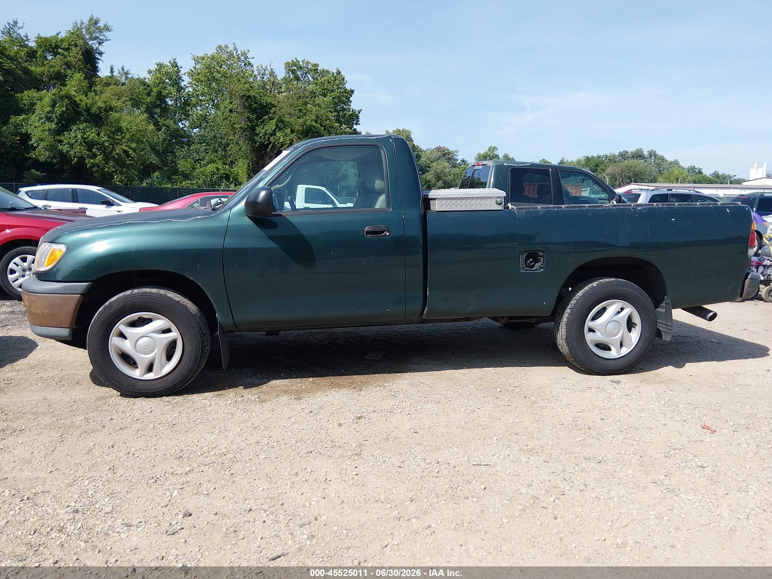 2001 Toyota Tundra   Green vin: 5TBJN32101S210960