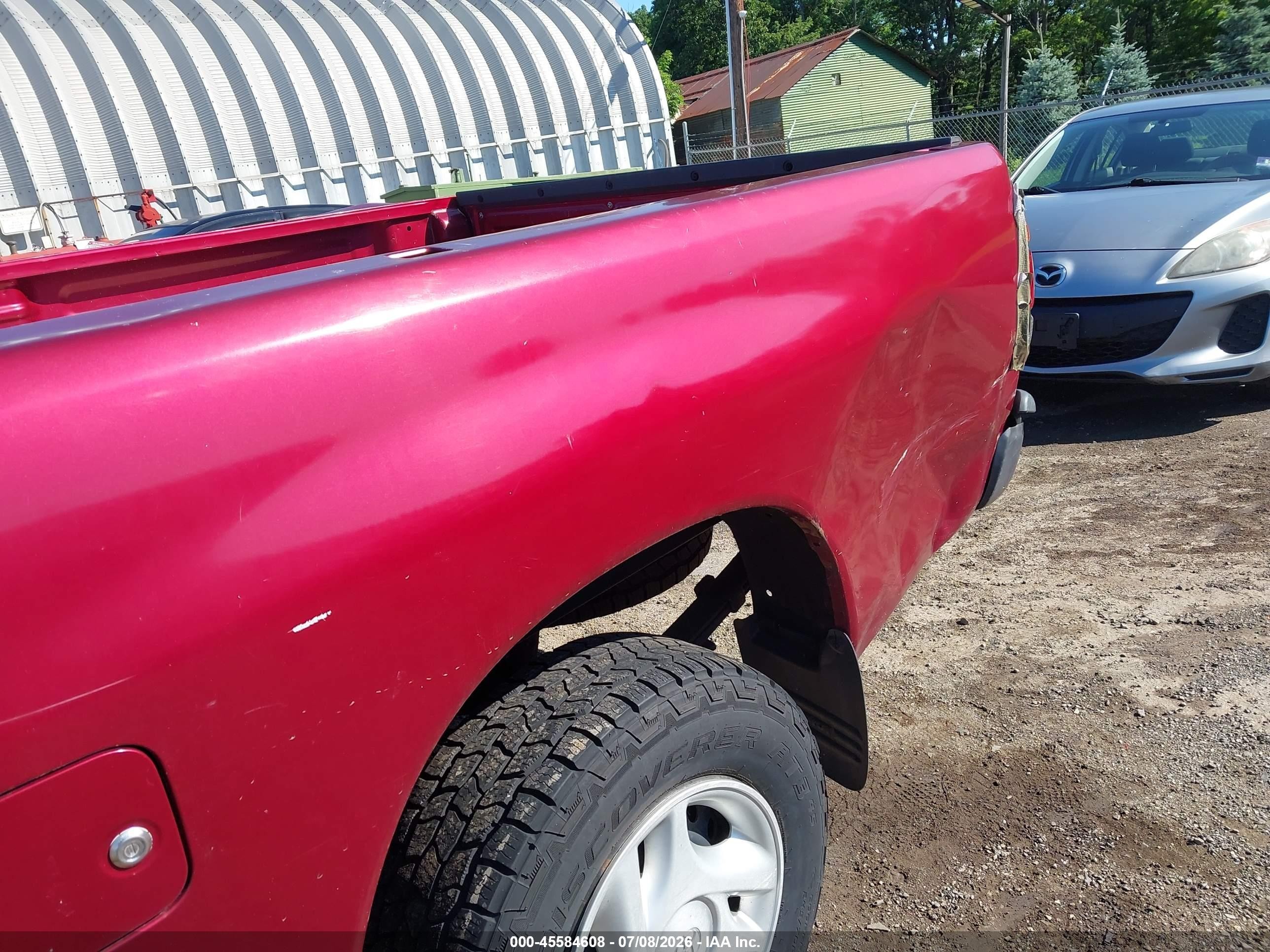 2001 Toyota Tundra   Maroon vin: 5TBJN32121S129104