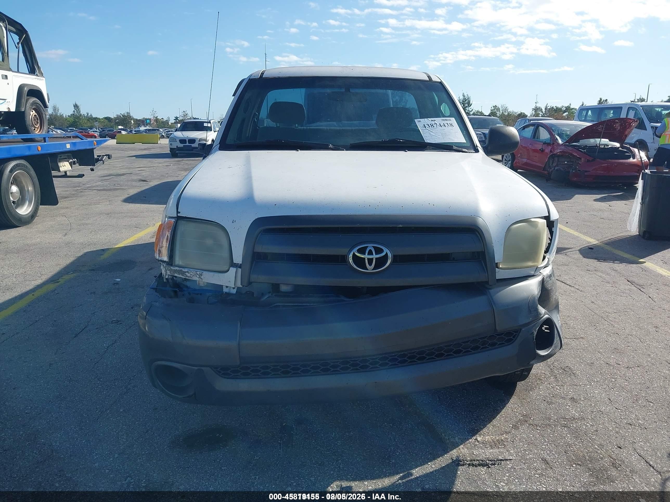 2004 Toyota Tundra   Белый vin: 5TBJN32134S445289