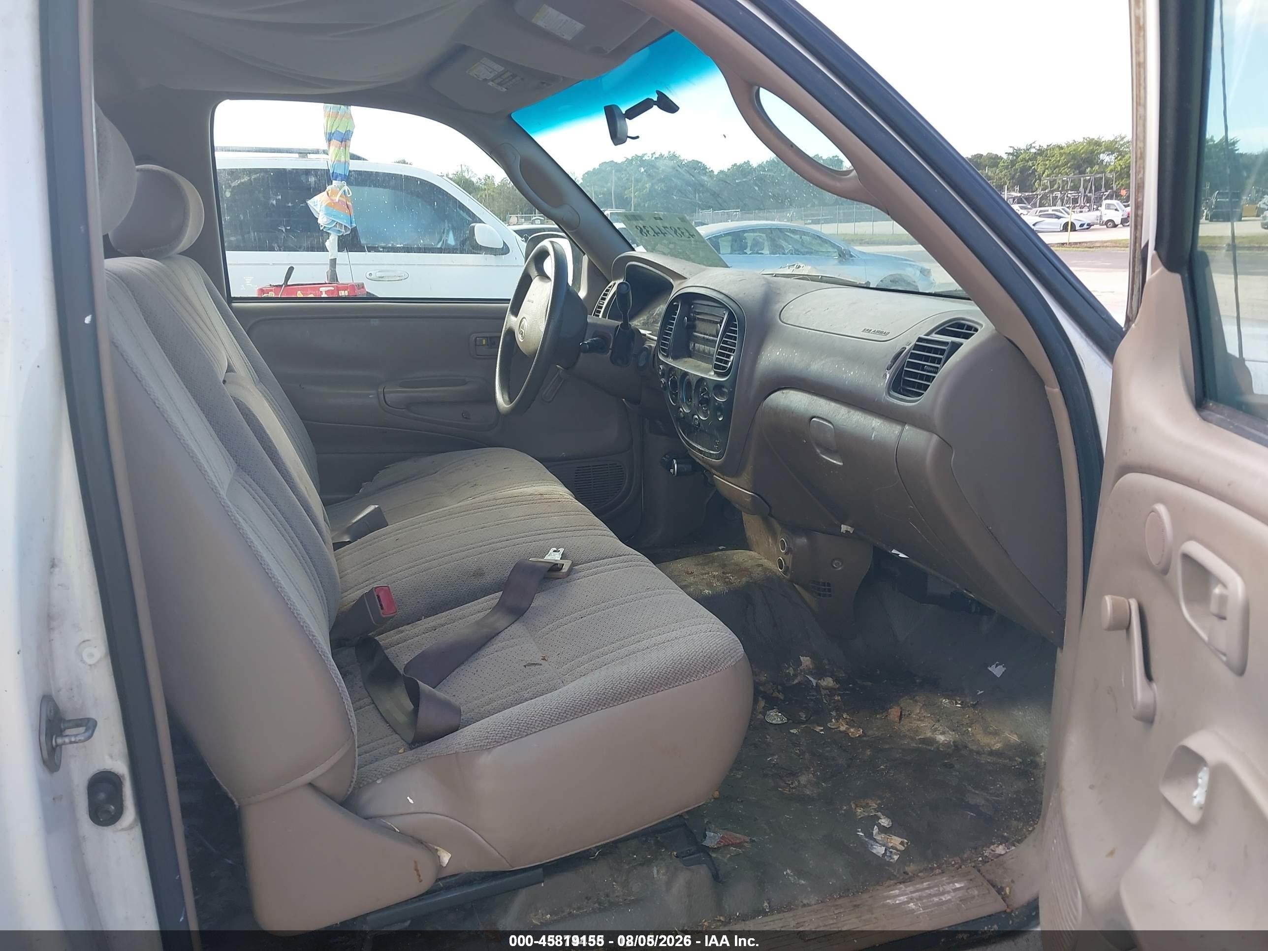 2004 Toyota Tundra   Белый vin: 5TBJN32134S445289