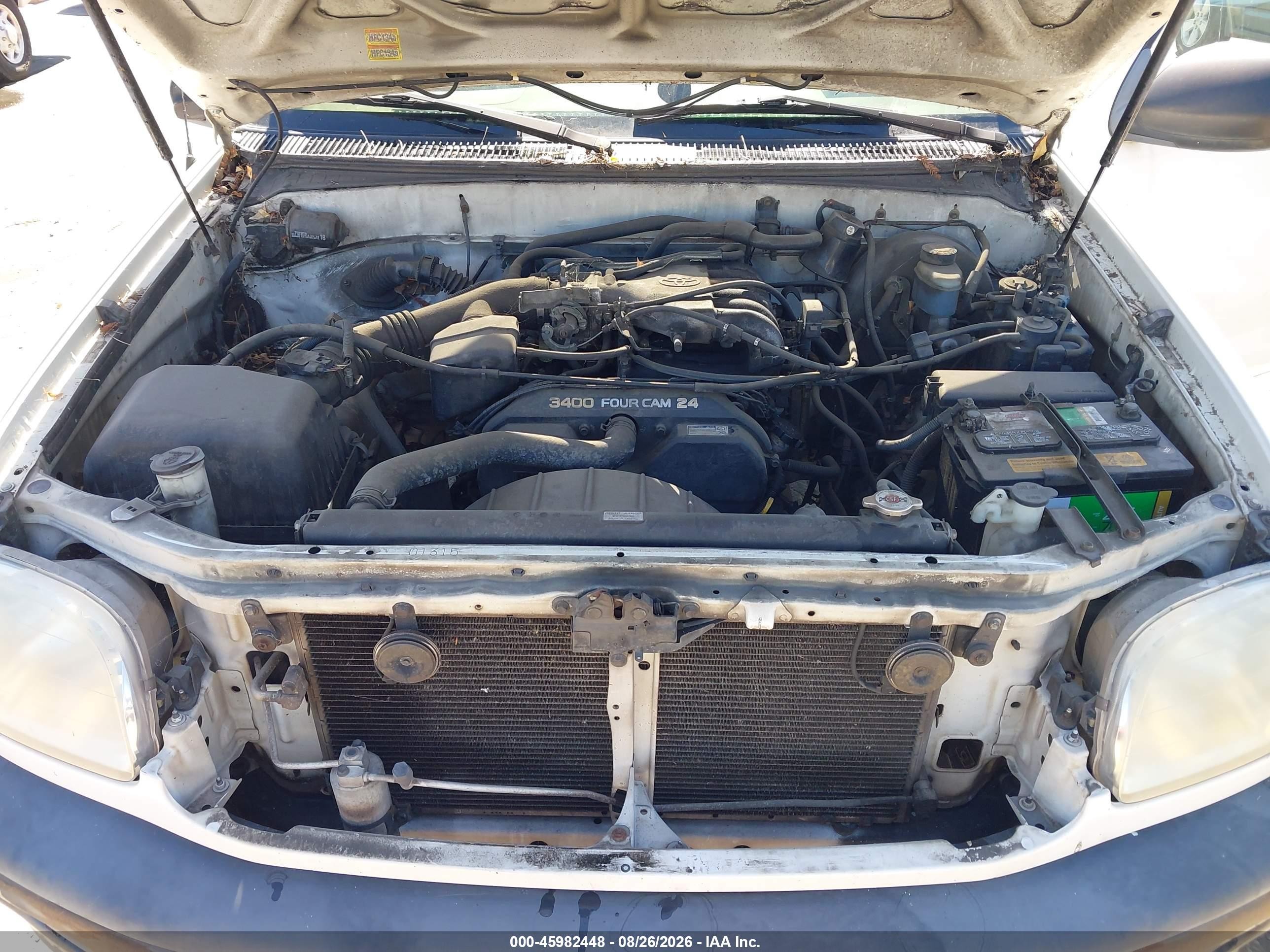 2000 Toyota Tundra   White vin: 5TBJN3213YS077282