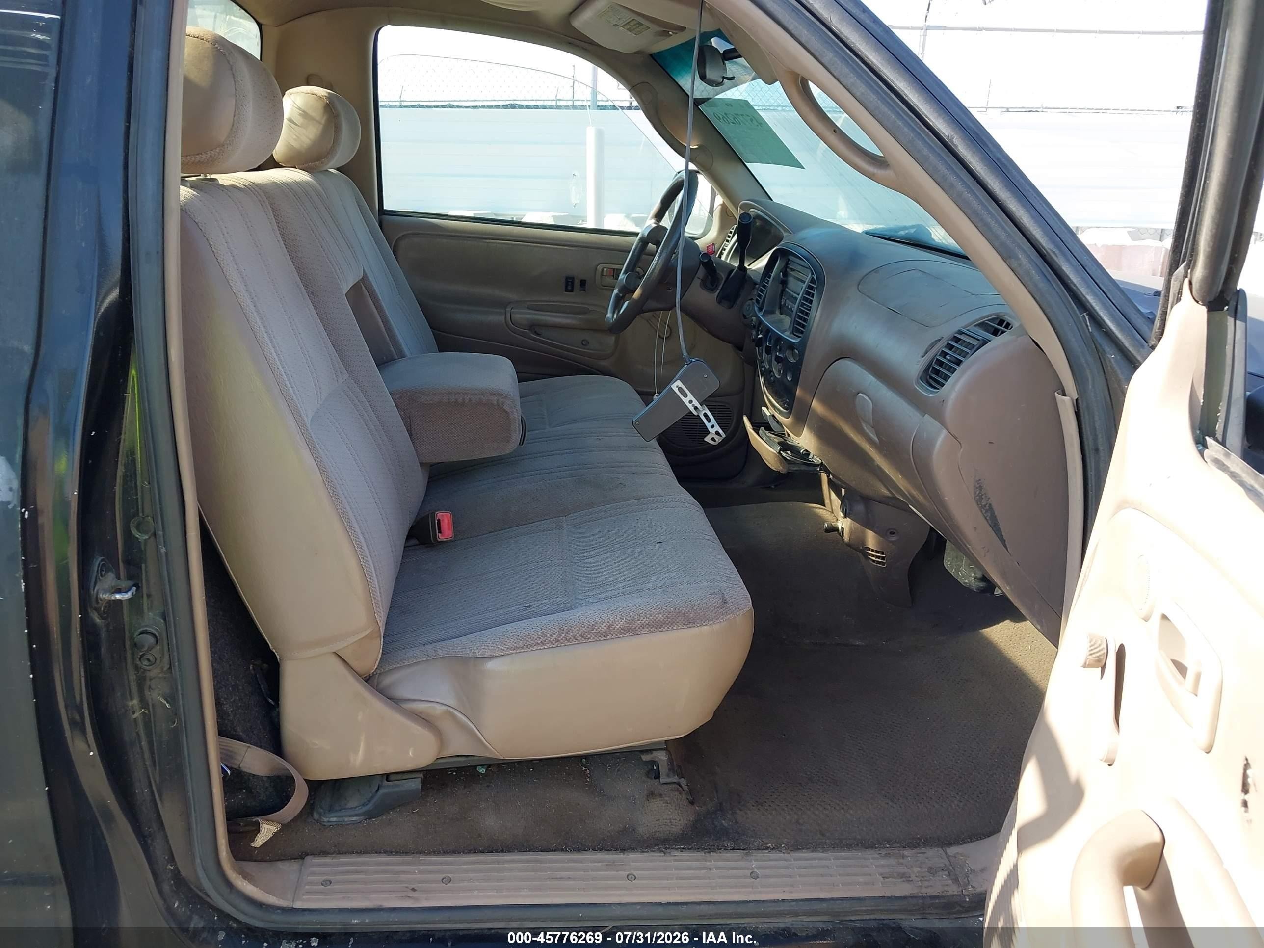 2001 Toyota Tundra   Black vin: 5TBJN32141S136006