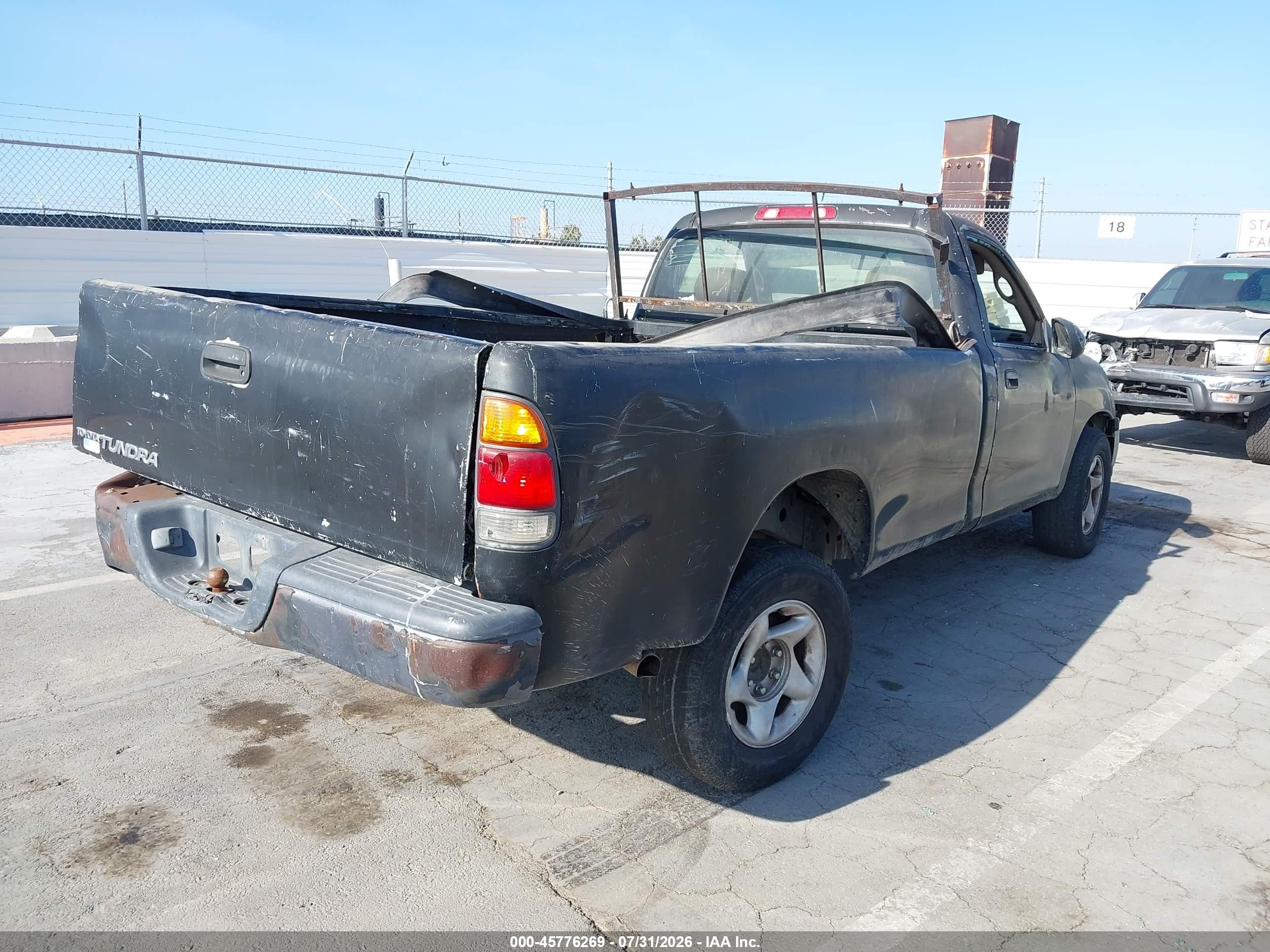 2001 Toyota Tundra   Black vin: 5TBJN32141S136006