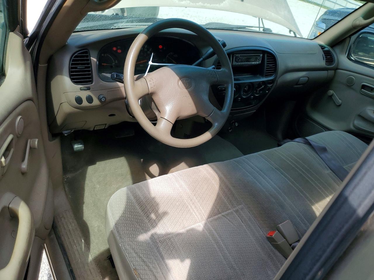 2002 Toyota Tundra Base Желто-коричневый vin: 5TBJN32152S281993