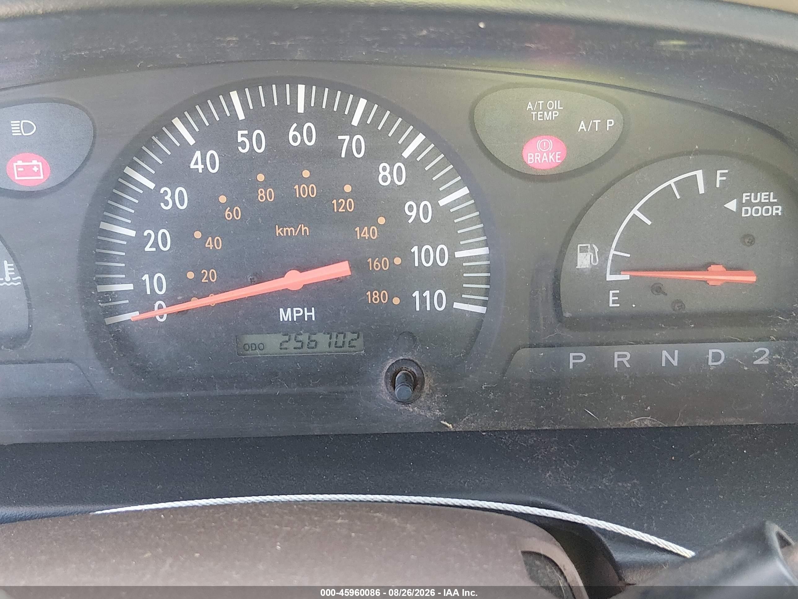 2004 Toyota Tundra   Белый vin: 5TBJN32154S446203