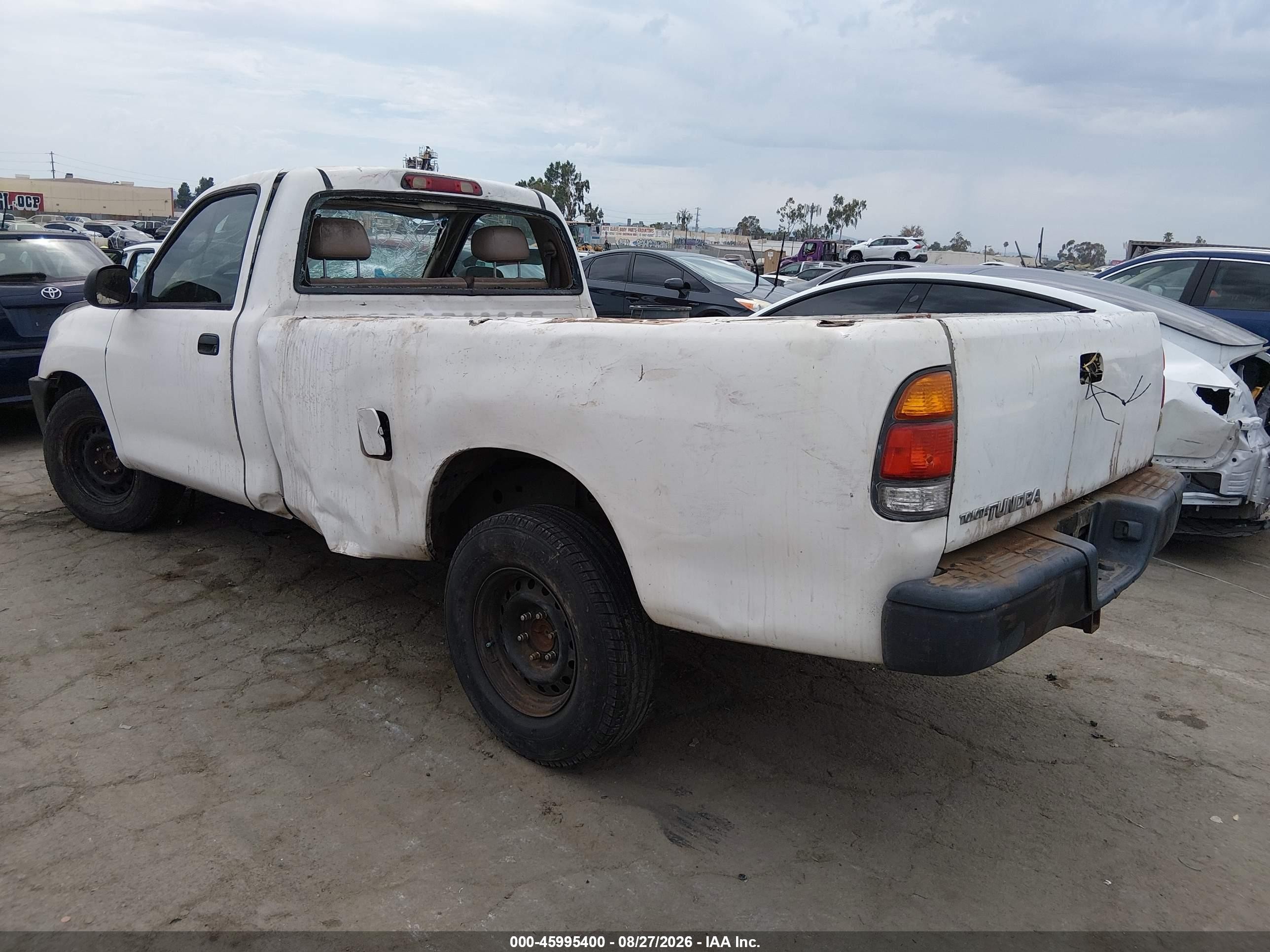 2003 Toyota Tundra   Белый vin: 5TBJN32183S433976