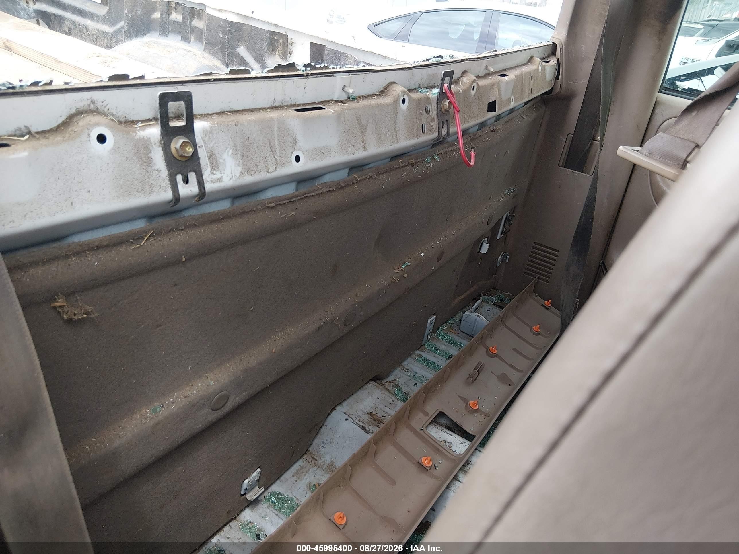 2003 Toyota Tundra   Белый vin: 5TBJN32183S433976