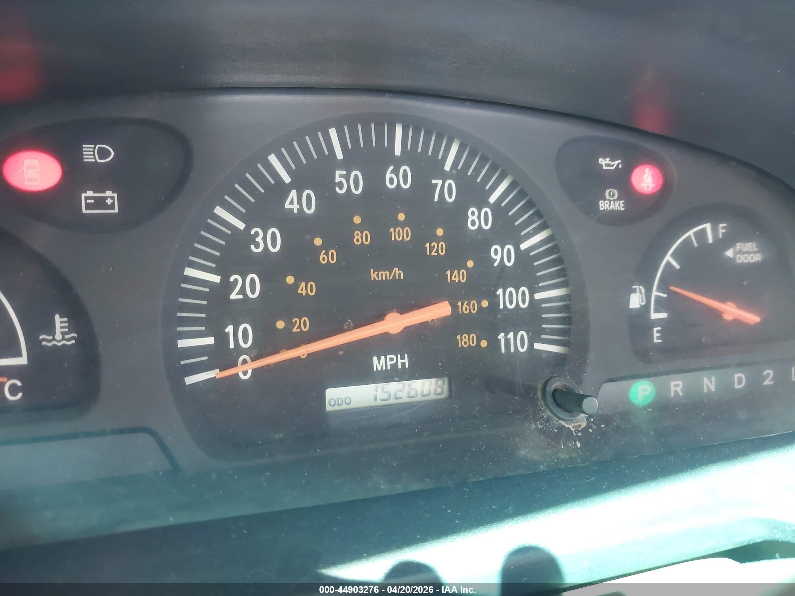 2002 Toyota Tundra   White vin: 5TBJN32192S267692