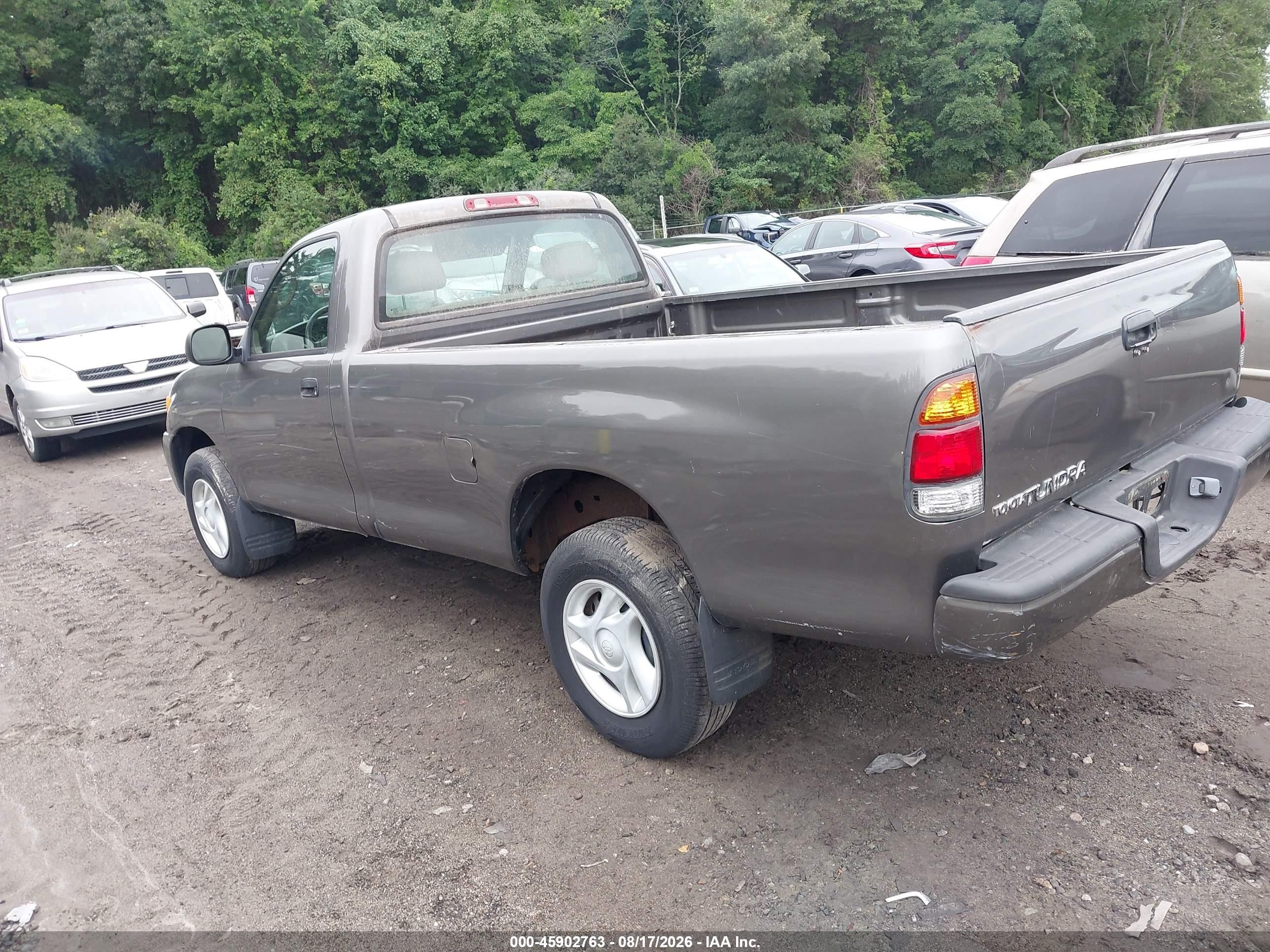 2003 Toyota Tundra   Brown vin: 5TBJN32193S353568