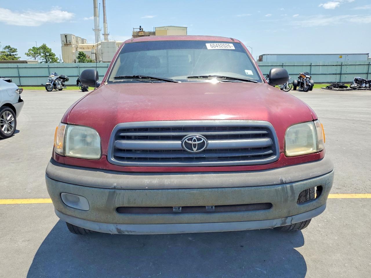2002 Toyota Tundra Base Maroon vin: 5TBJN321X2S277003