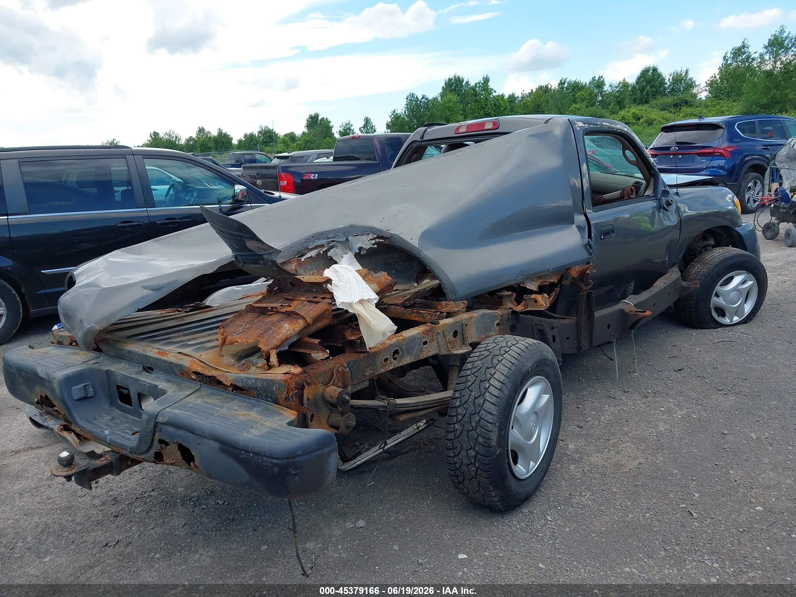 2003 Toyota Tundra   Коричневый vin: 5TBJN321X3S336715