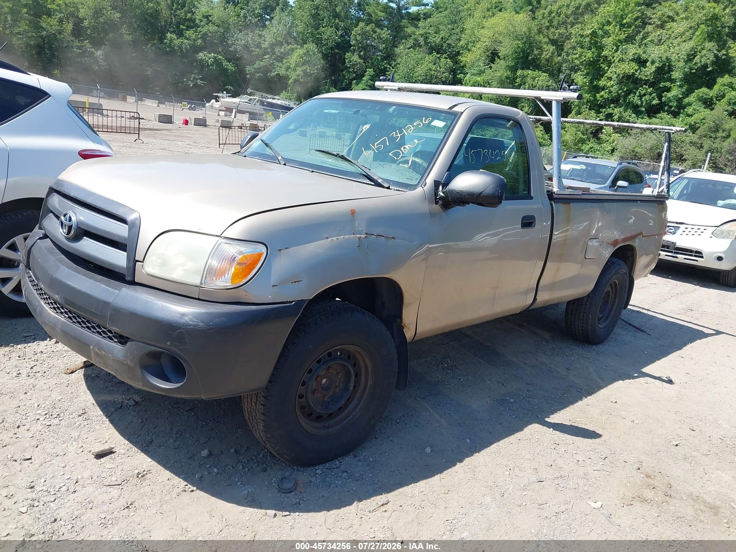 2005 Toyota Tundra   Gold vin: 5TBJU321X5S444905