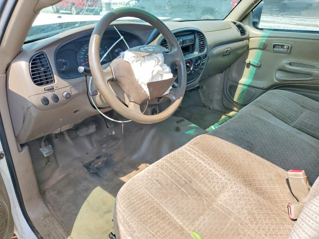 2006 Toyota Tundra Base White vin: 5TBJU321X6S471636