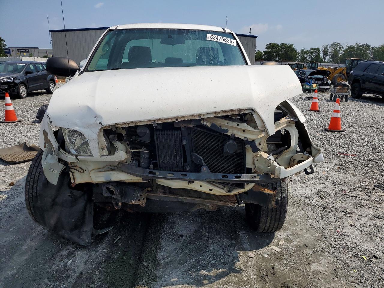 2006 Toyota Tundra Base White vin: 5TBJU321X6S471636