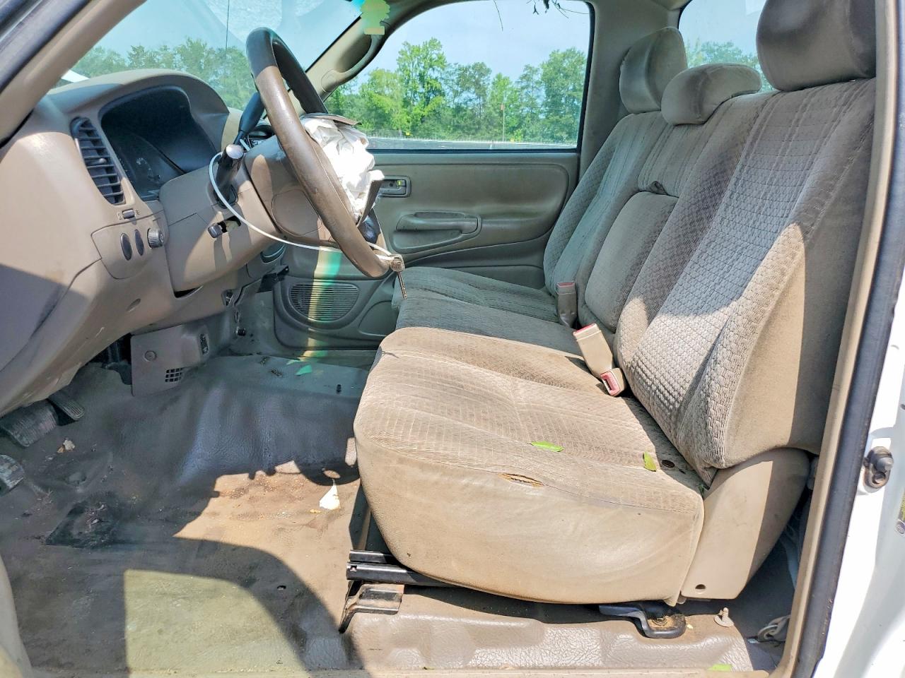 2006 Toyota Tundra Base White vin: 5TBJU321X6S471636