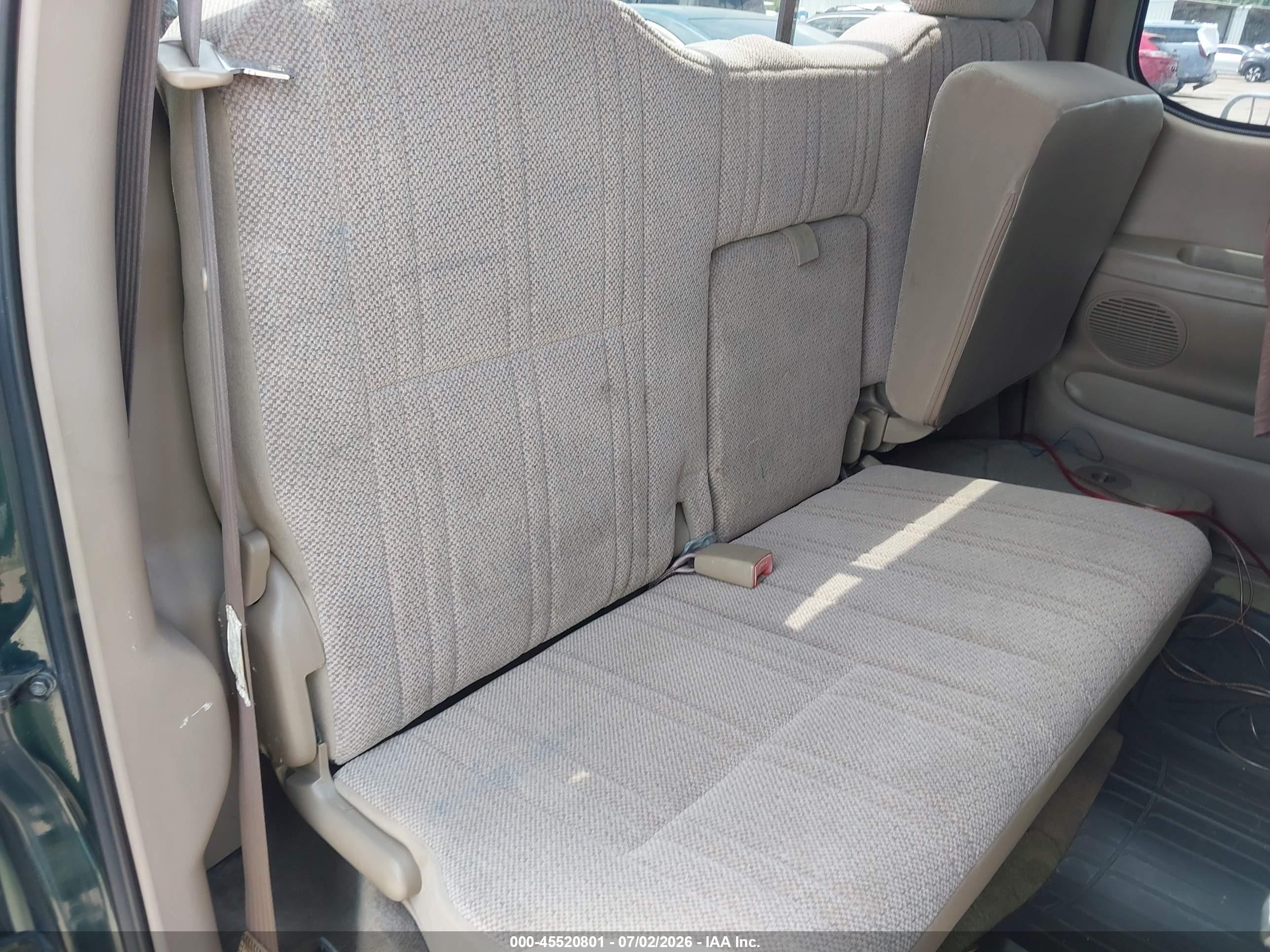 2000 Toyota Tundra Sr5 Зеленый vin: 5TBRN3412YS113236