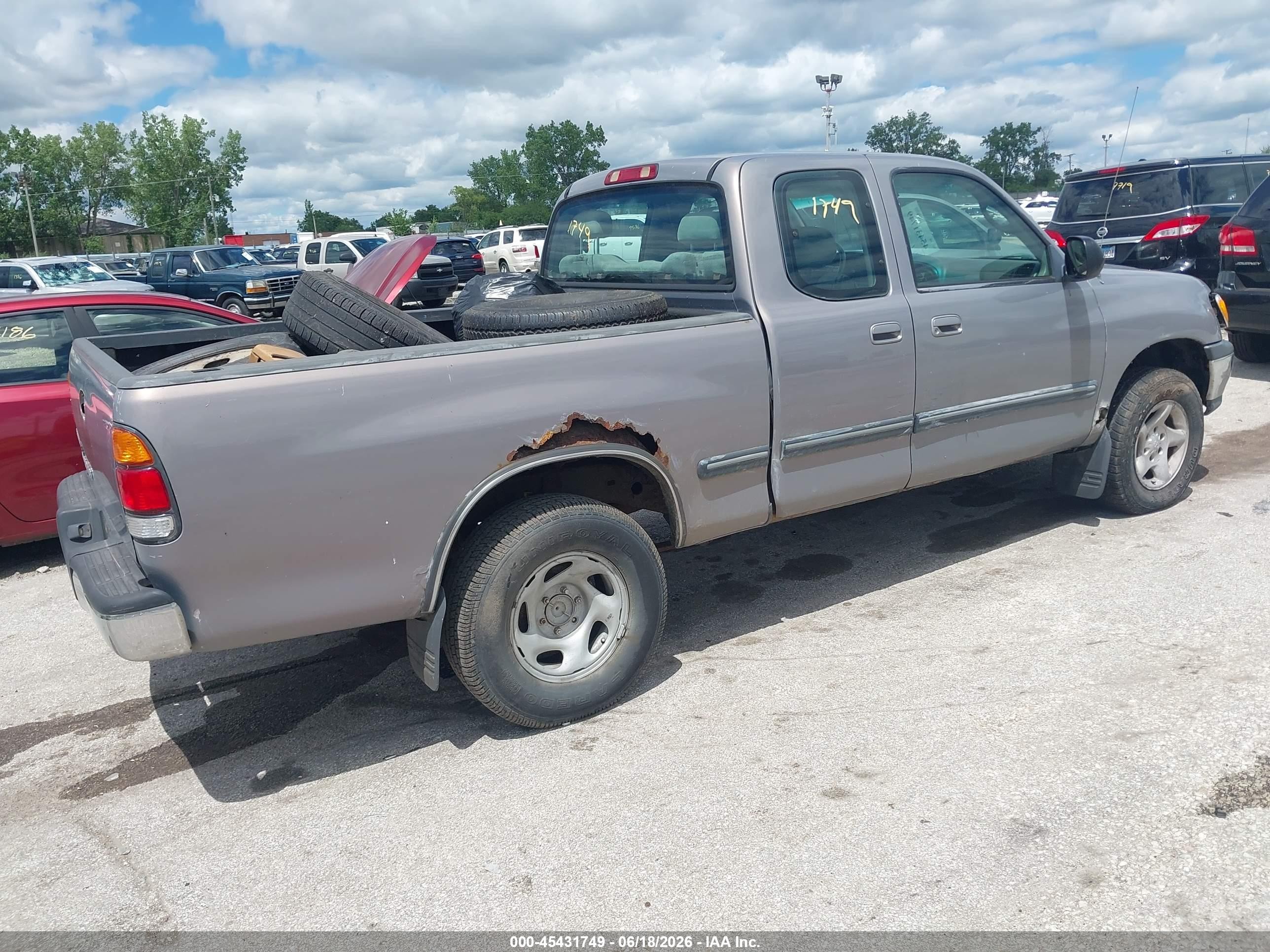 2001 Toyota Tundra Sr5 Серый vin: 5TBRN34141S216566