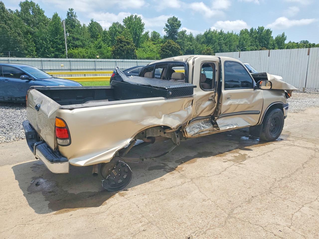 2002 Toyota Tundra Sr5 Gold vin: 5TBRN34152S249982