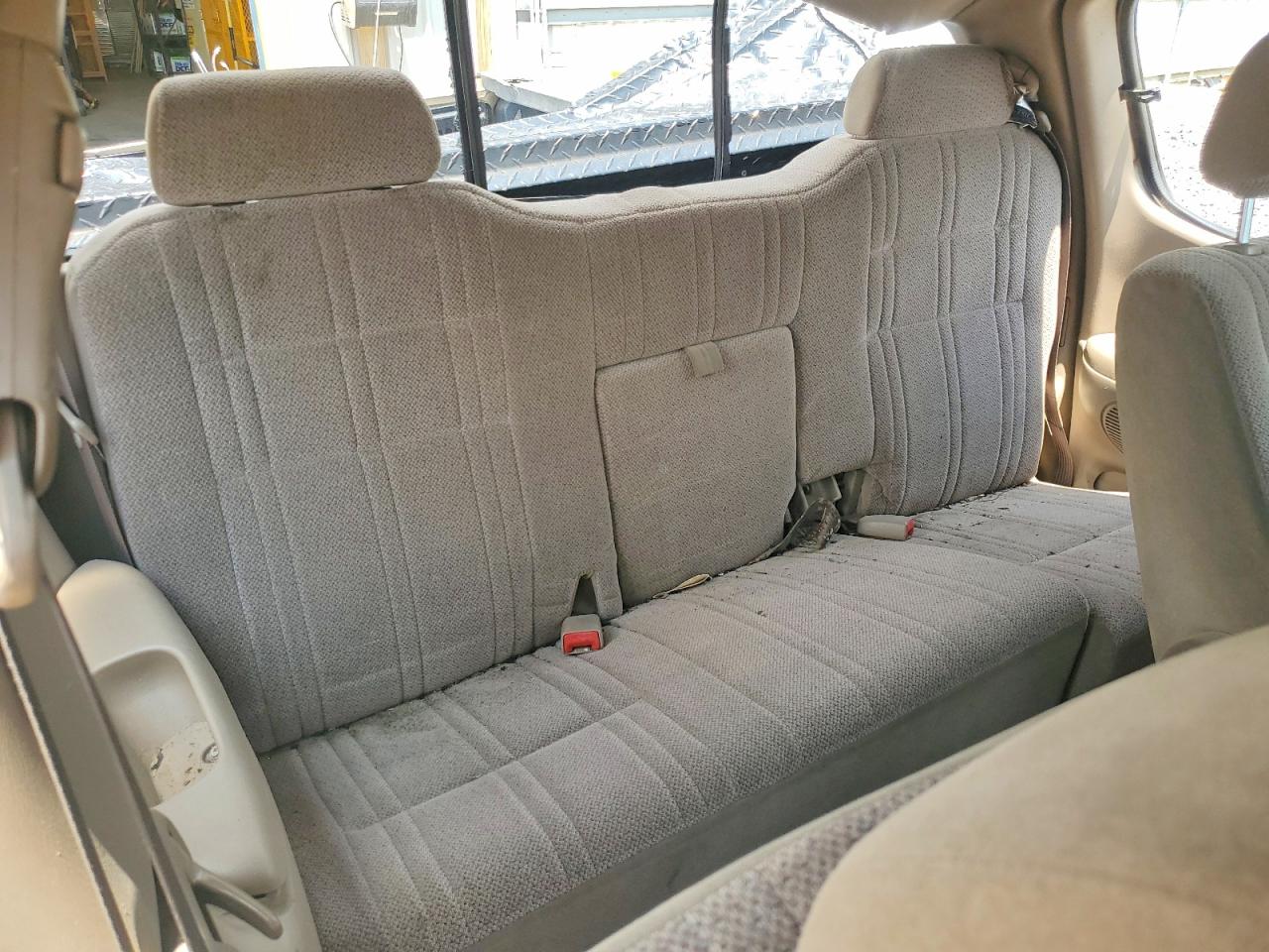 2002 Toyota Tundra Sr5 Gold vin: 5TBRN34152S249982