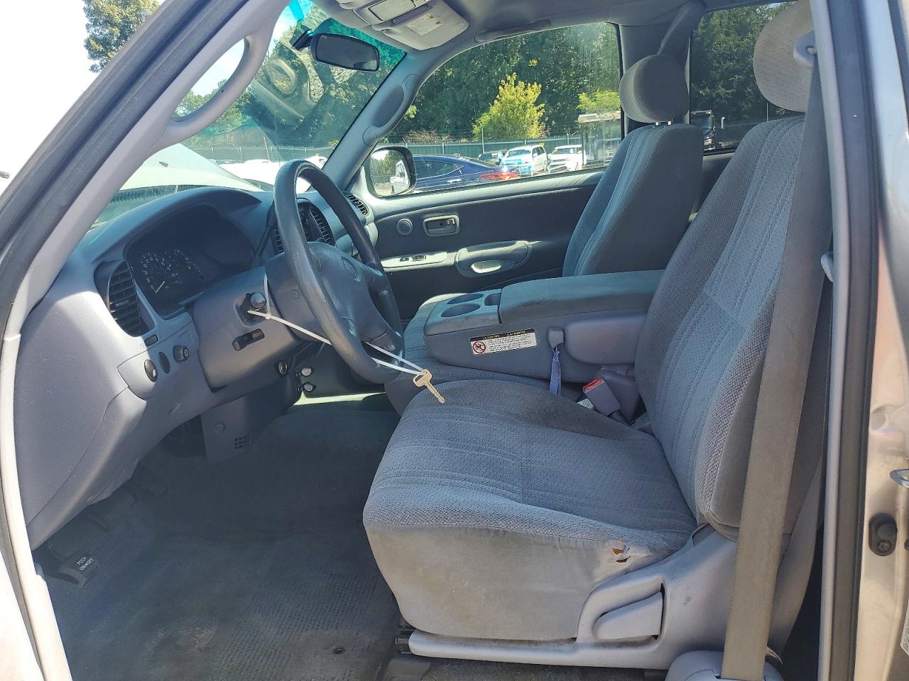 2001 Toyota Tundra Sr5 Silver vin: 5TBRT34111S152668