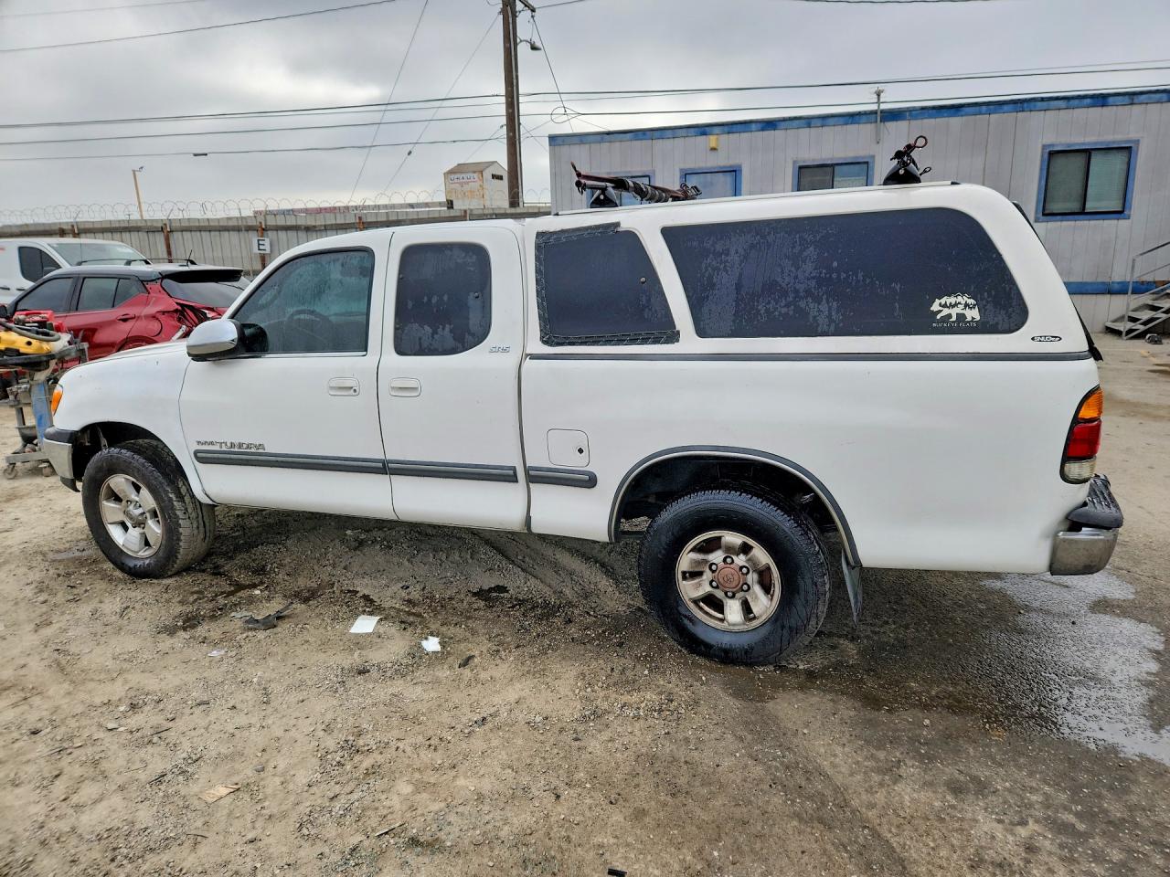 2002 Toyota Tundra Sr5 V8 White vin: 5TBRT34112S265280