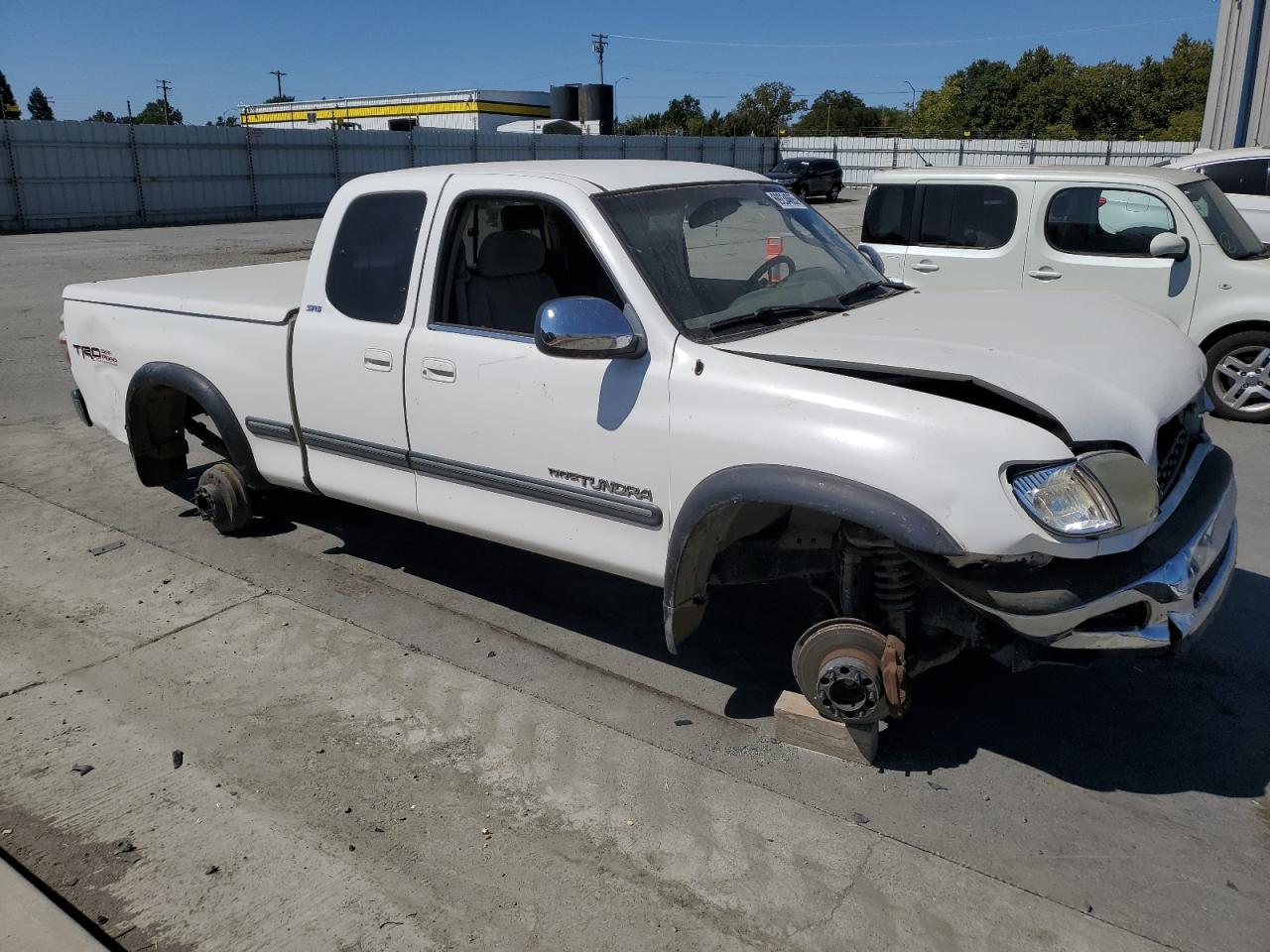 2002 Toyota Tundra Access Cab White vin: 5TBRT34112S314803