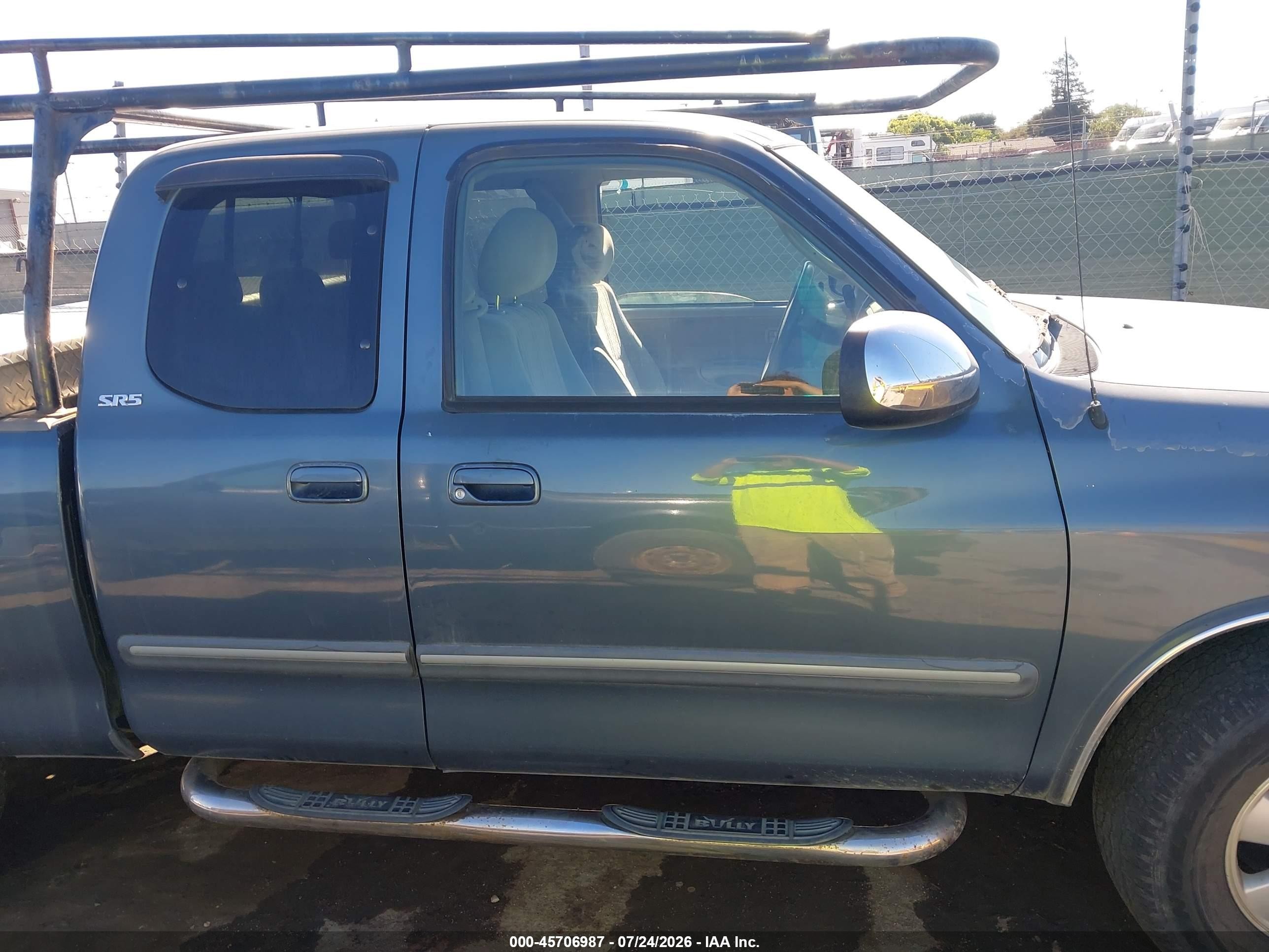 2005 Toyota Tundra Sr5 V8 Blue vin: 5TBRT34115S471655