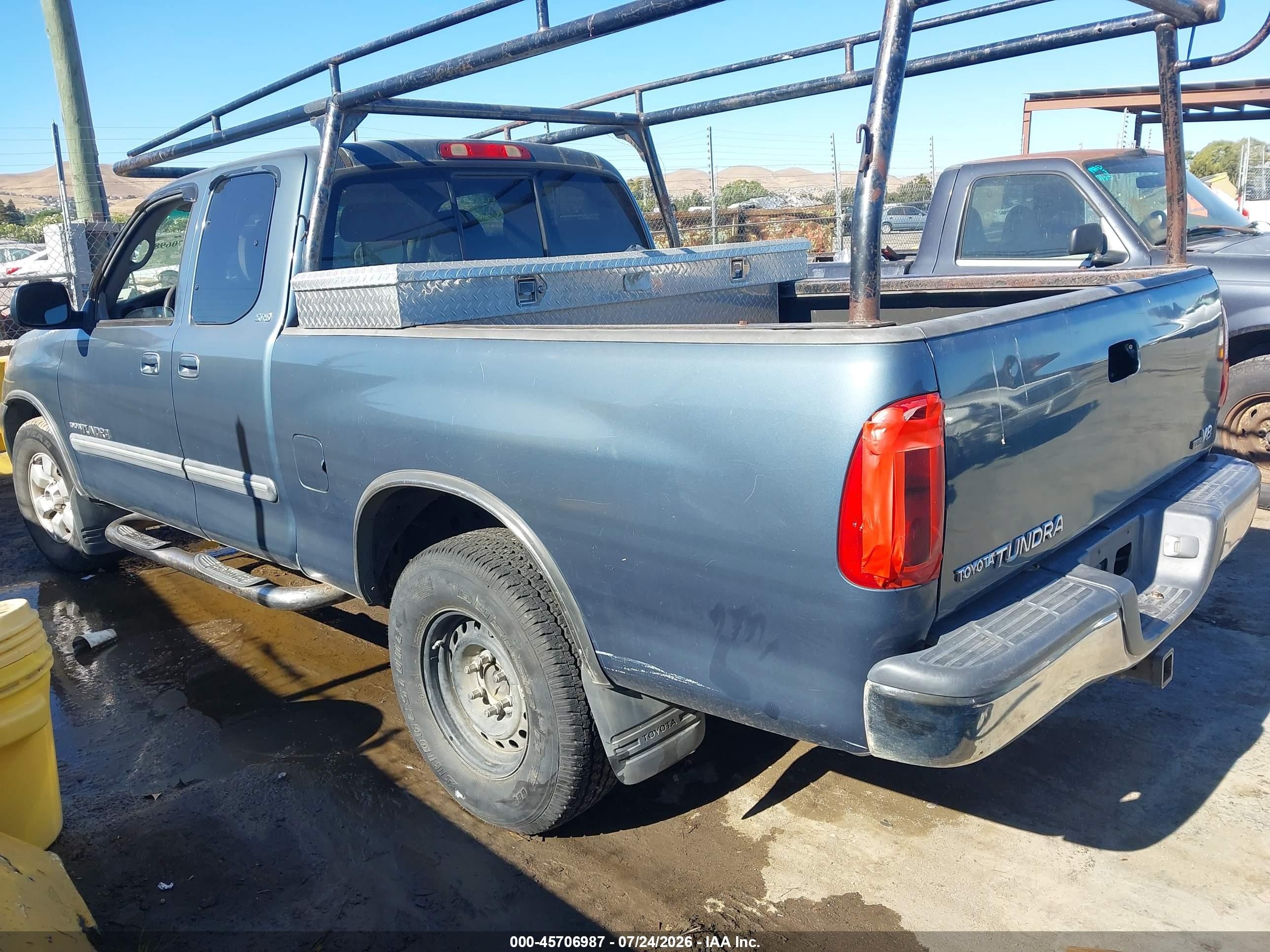 2005 Toyota Tundra Sr5 V8 Blue vin: 5TBRT34115S471655