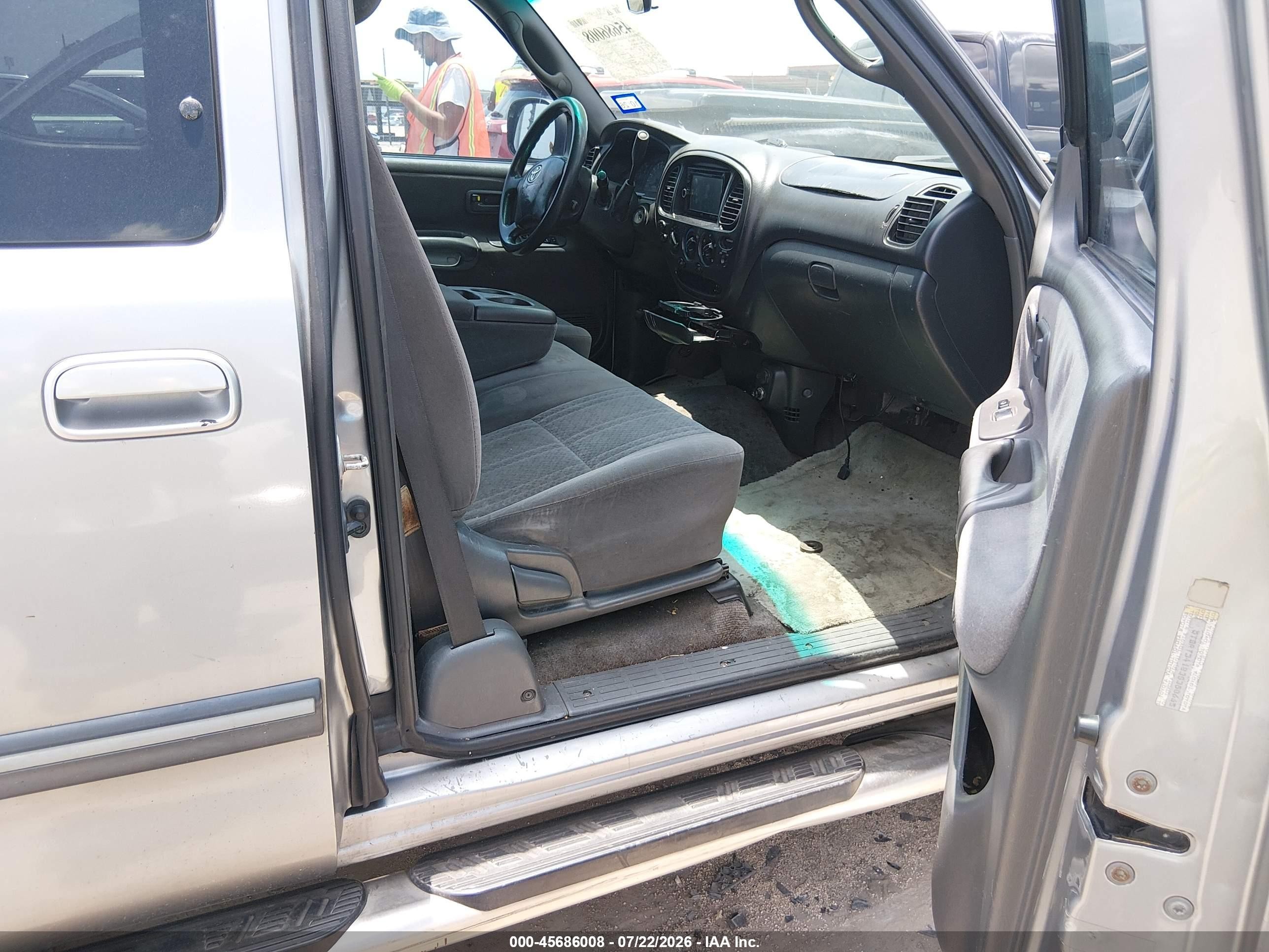 2003 Toyota Tundra Sr5 V8 Silver vin: 5TBRT34123S358665