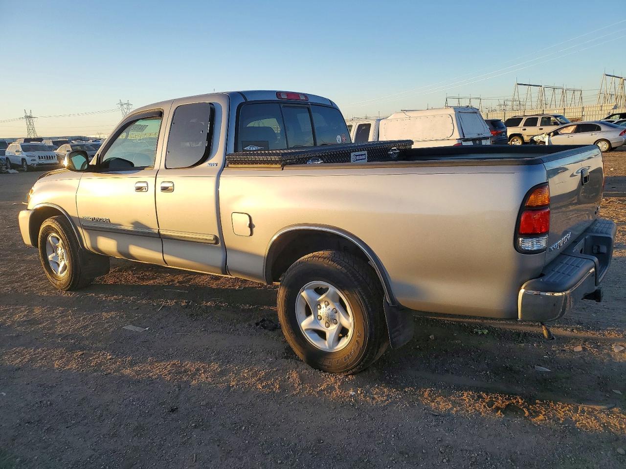2003 Toyota Tundra Access Cab Sr5 Silver vin: 5TBRT34123S437978