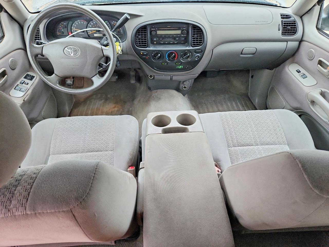 2004 Toyota Tundra Access Cab Sr5 Silver vin: 5TBRT34124S449596