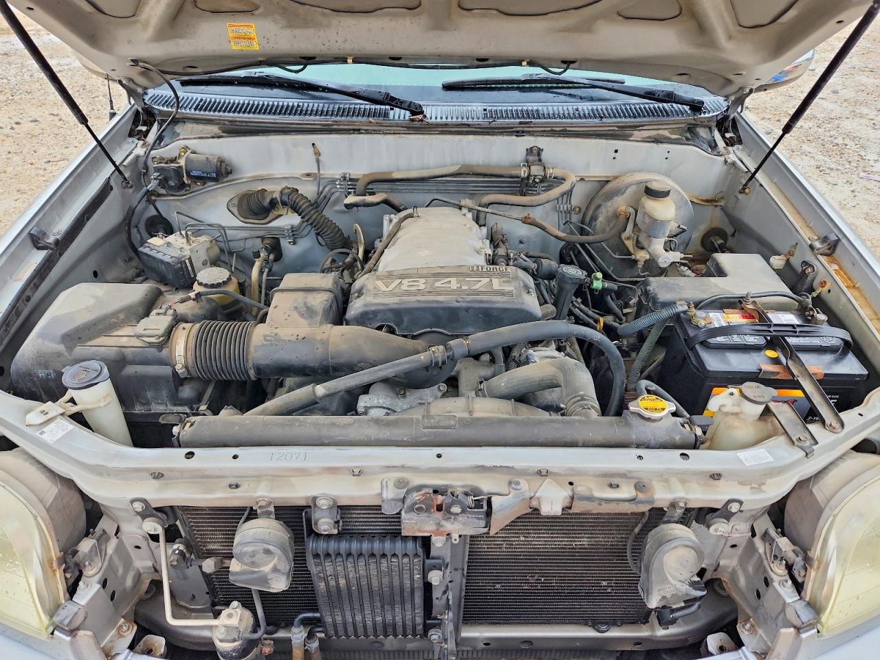 2004 Toyota Tundra Access Cab Sr5 Silver vin: 5TBRT34124S449596