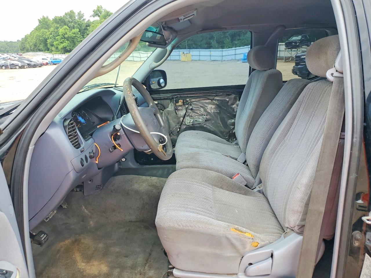 2000 Toyota Tundra Sr5 Black vin: 5TBRT3412YS084553