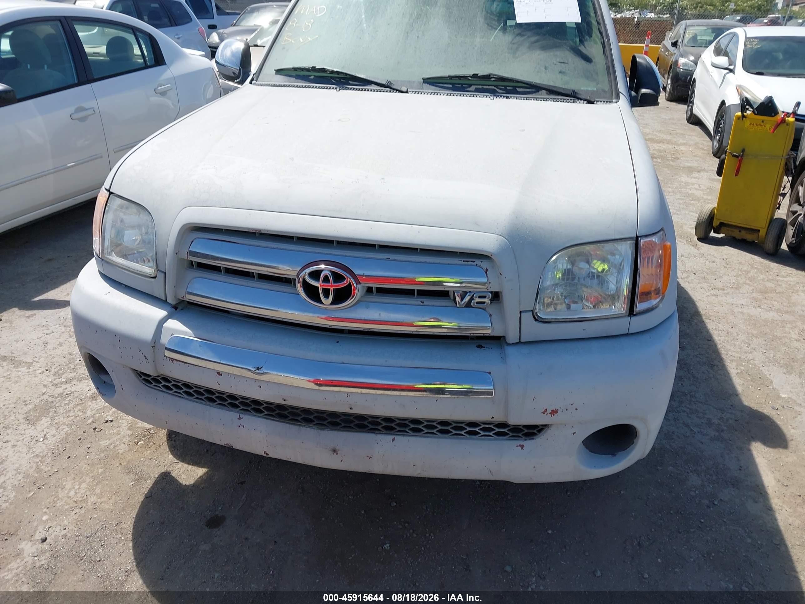 2003 Toyota Tundra Sr5 V8 White vin: 5TBRT34133S338764