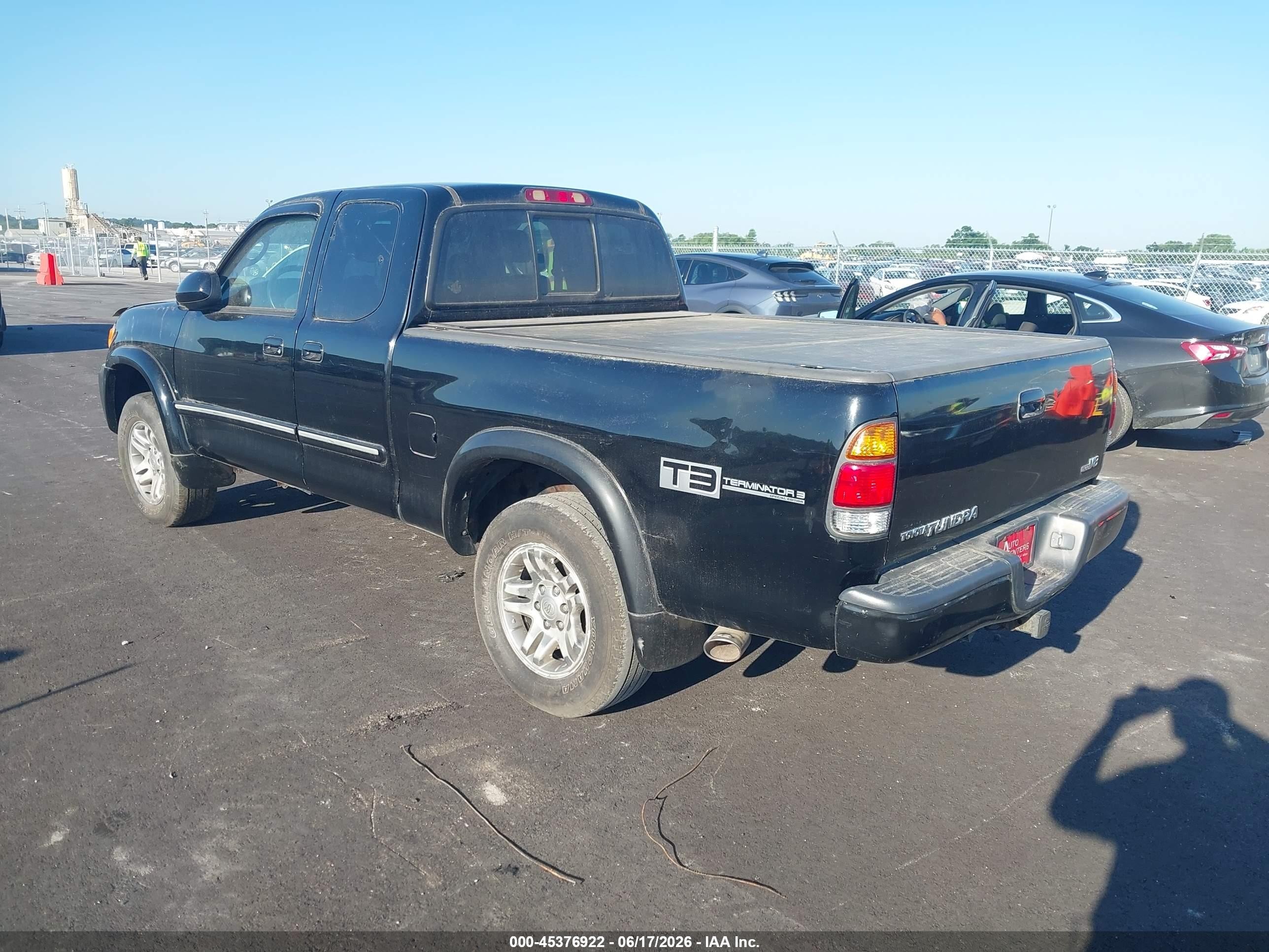 2003 Toyota Tundra Sr5 V8 Черный vin: 5TBRT34133S414984