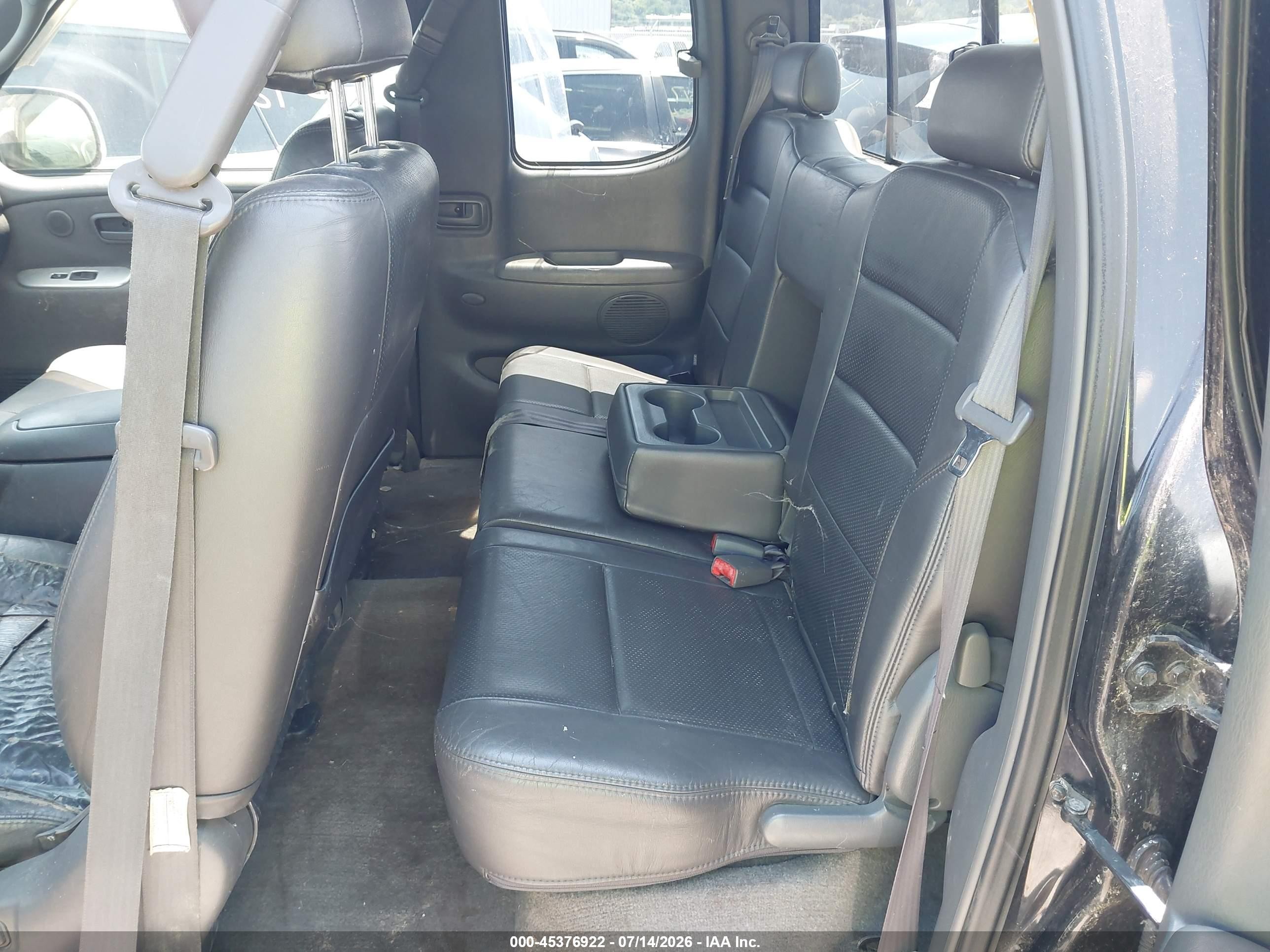 2003 Toyota Tundra Sr5 V8 Черный vin: 5TBRT34133S414984