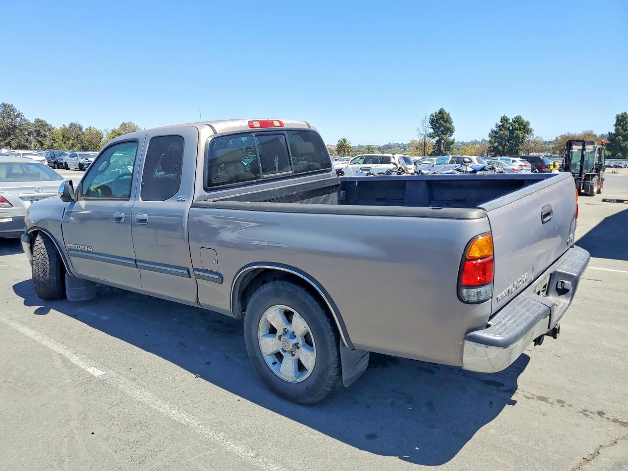 2002 Toyota Tundra Sr5 V8 Gray vin: 5TBRT34152S277741