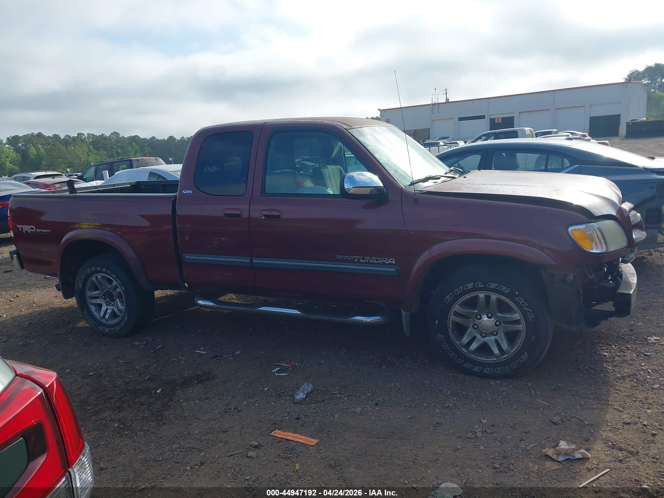 2003 Toyota Tundra Sr5 V8 Red vin: 5TBRT34153S369255