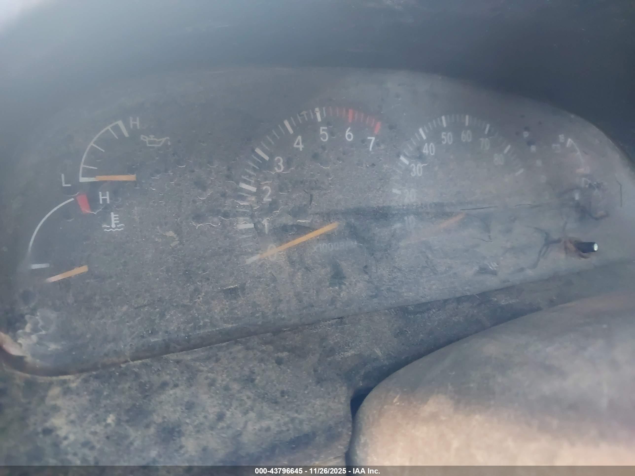2004 Toyota Tundra Sr5 V8 Серый vin: 5TBRT34154S441931