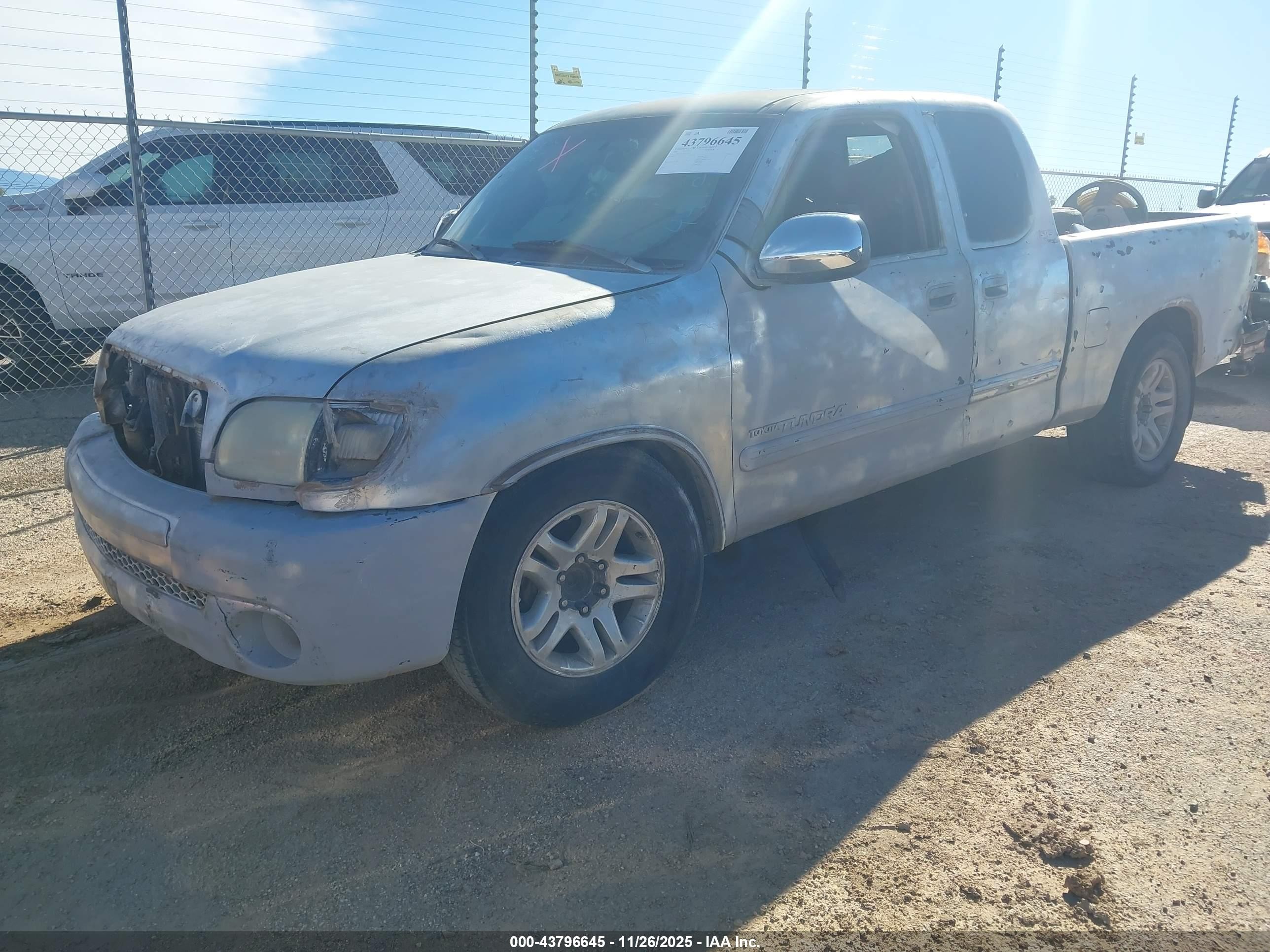 2004 Toyota Tundra Sr5 V8 Серый vin: 5TBRT34154S441931